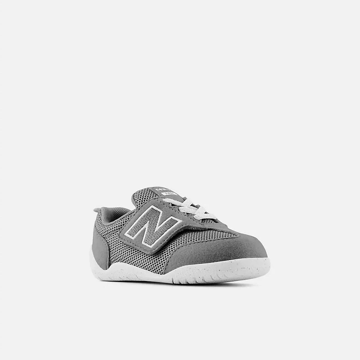 Zapatos infantil color blanco y gris