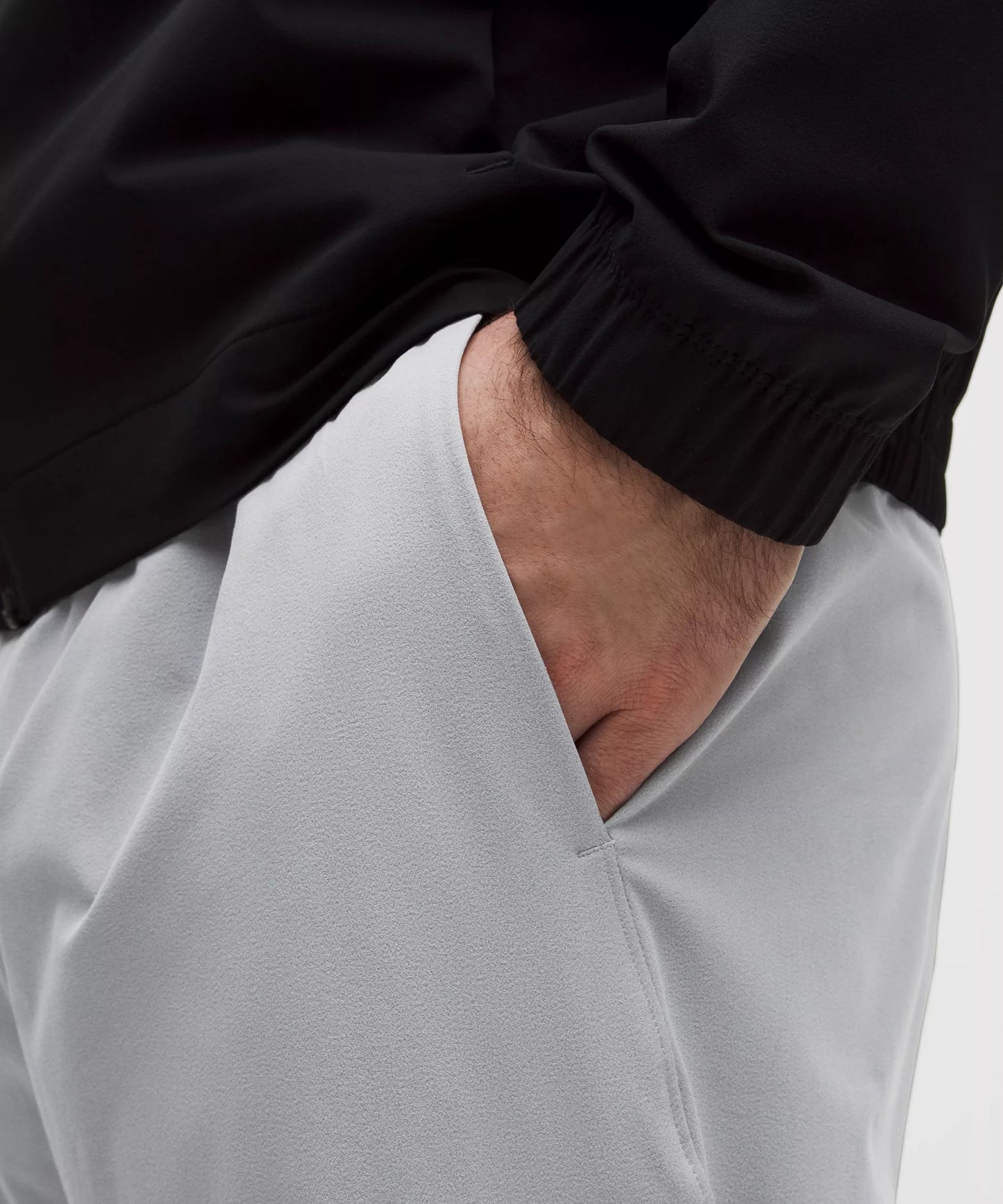 Pantalón de corte ajustado