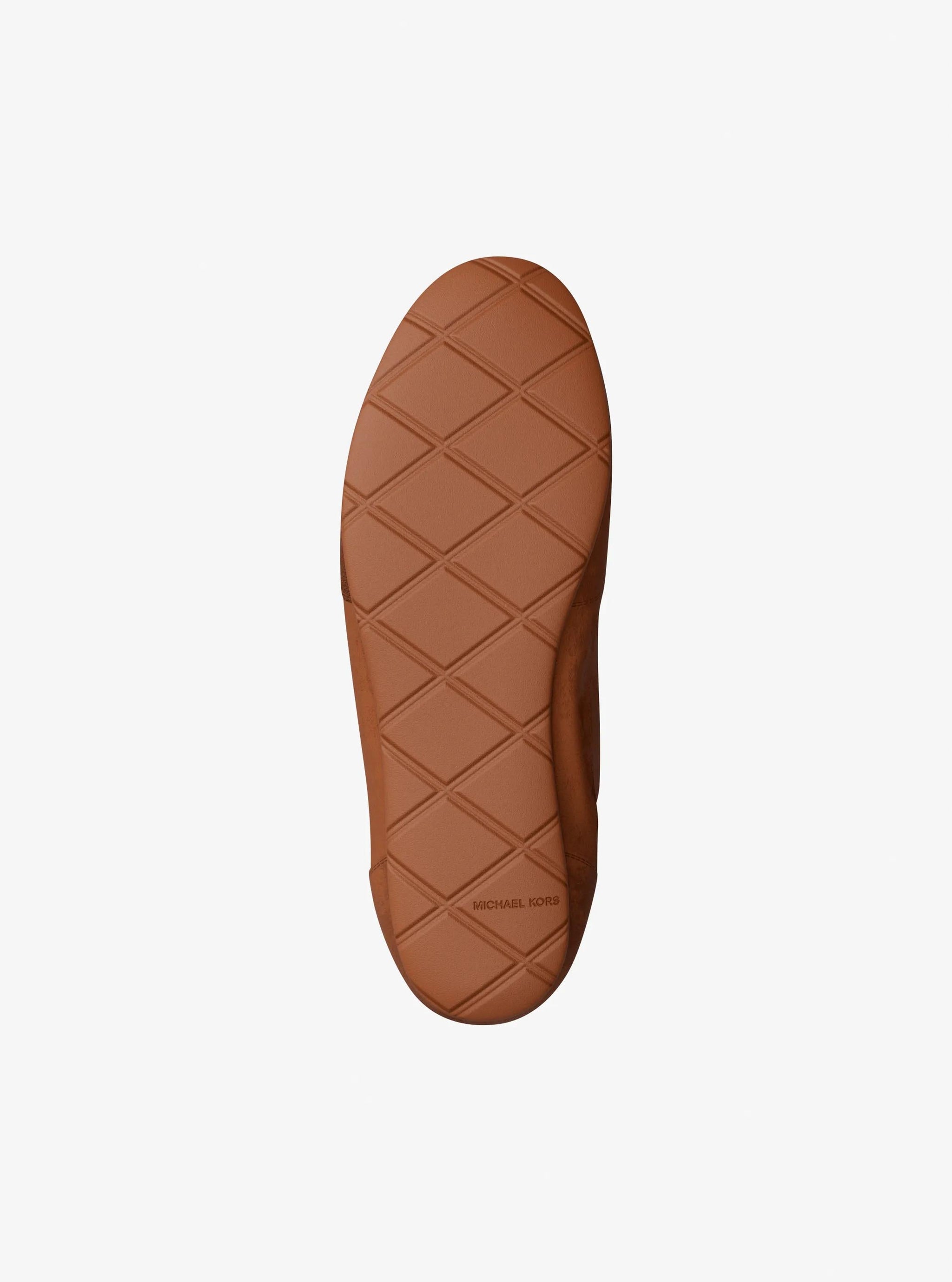 Tenis de gamuza