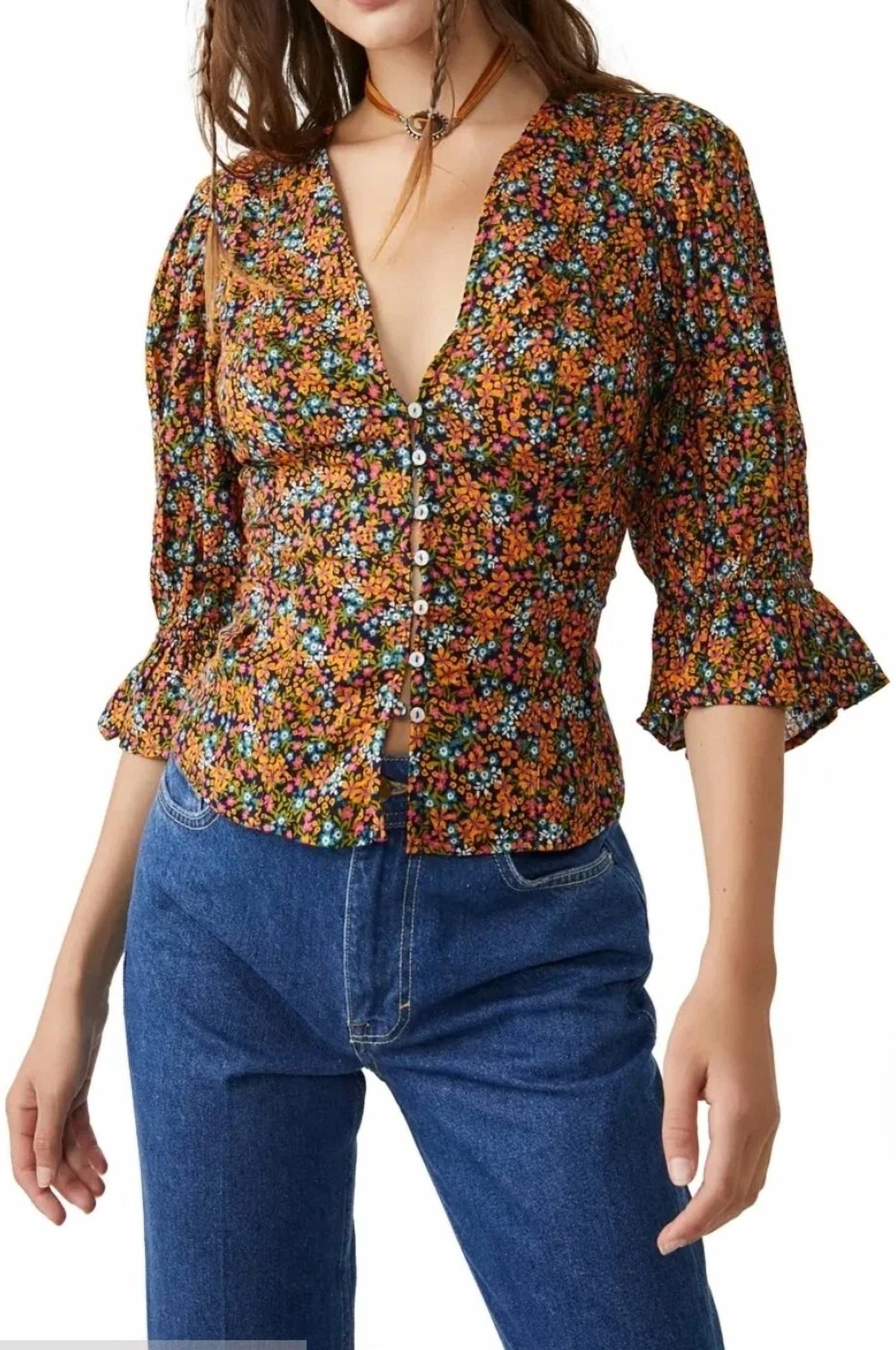 Blusa con estampado floral color azul marino
