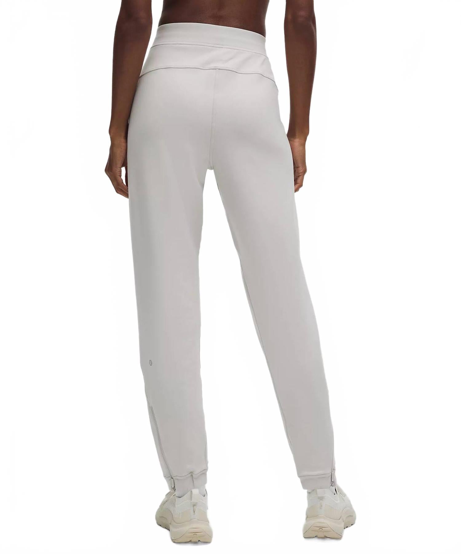 Pantalón deportivo de tiro alto color gris