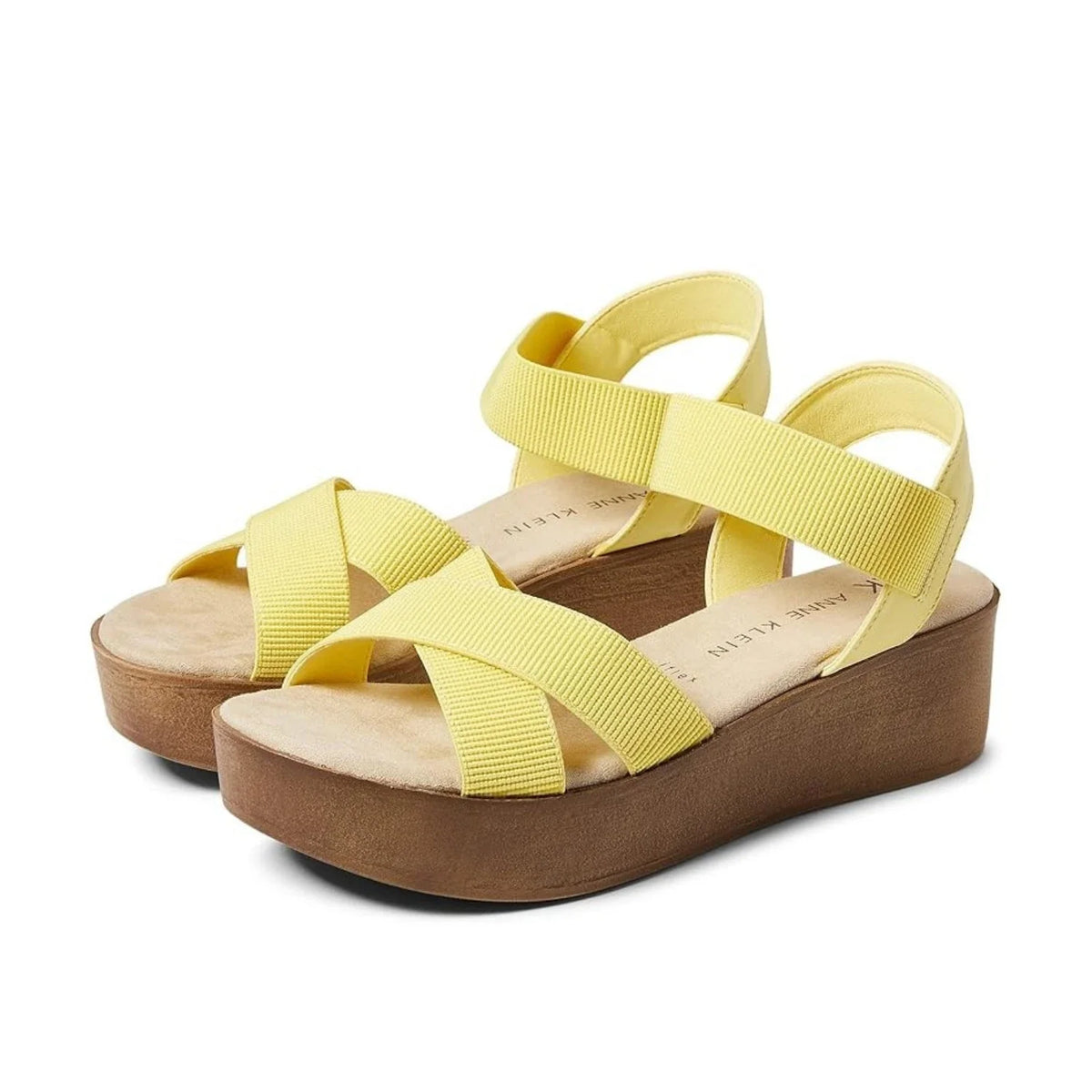 Calzado de mujer color amarillo