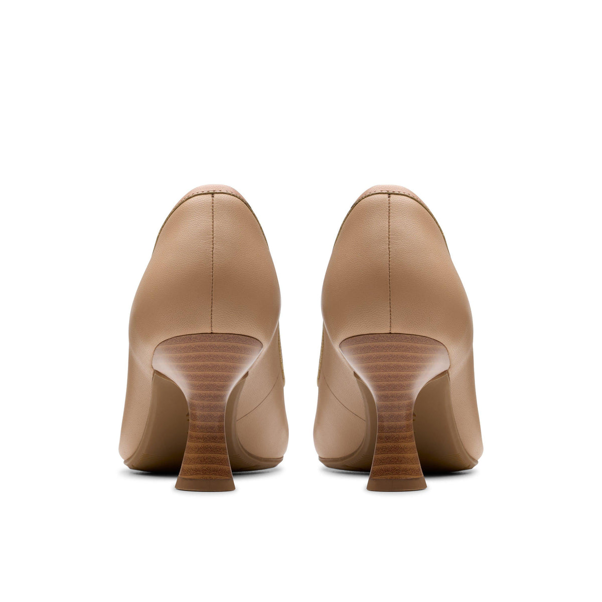 Calzado de cuero color beige