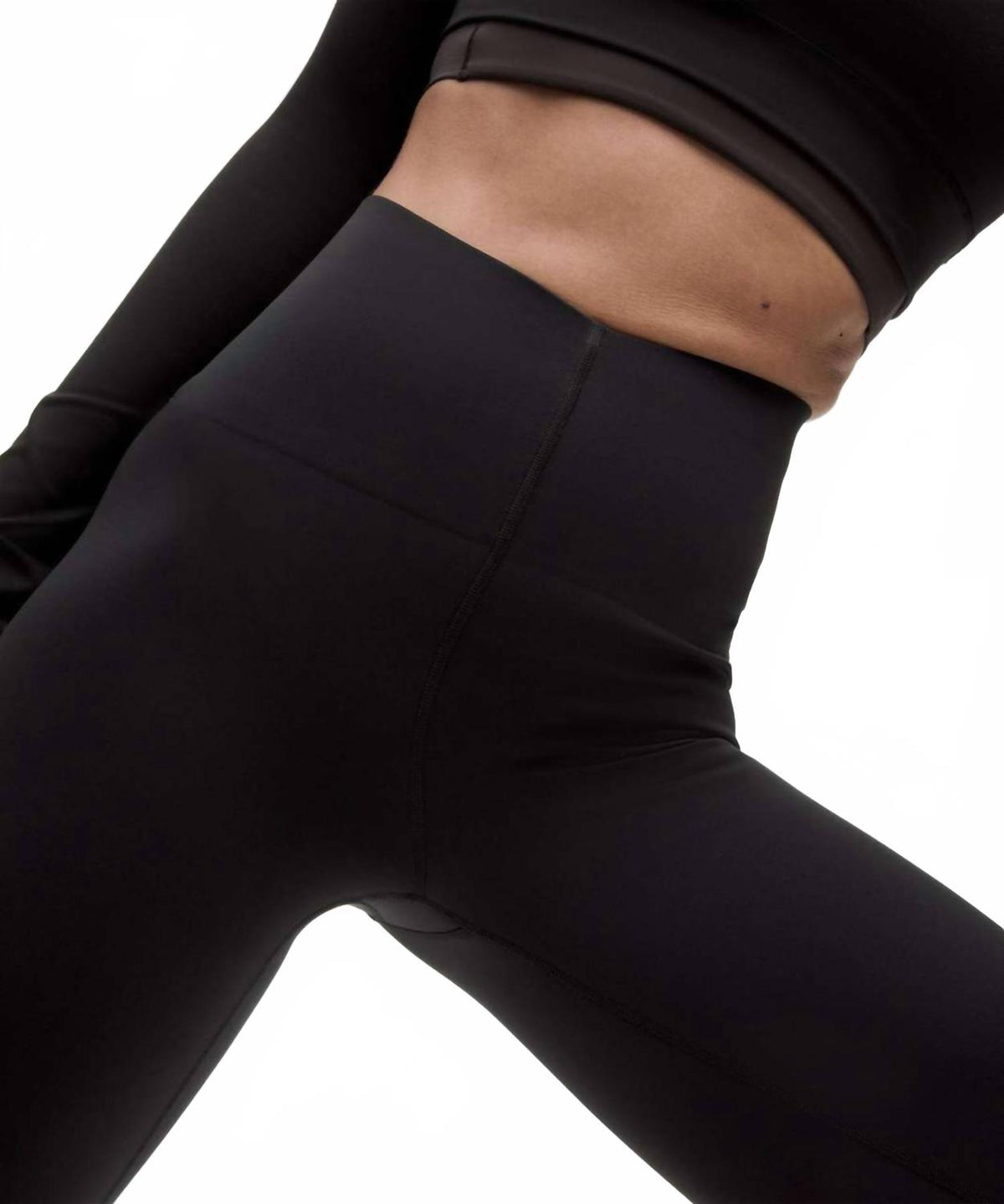 Leggings de tiro alto color negro