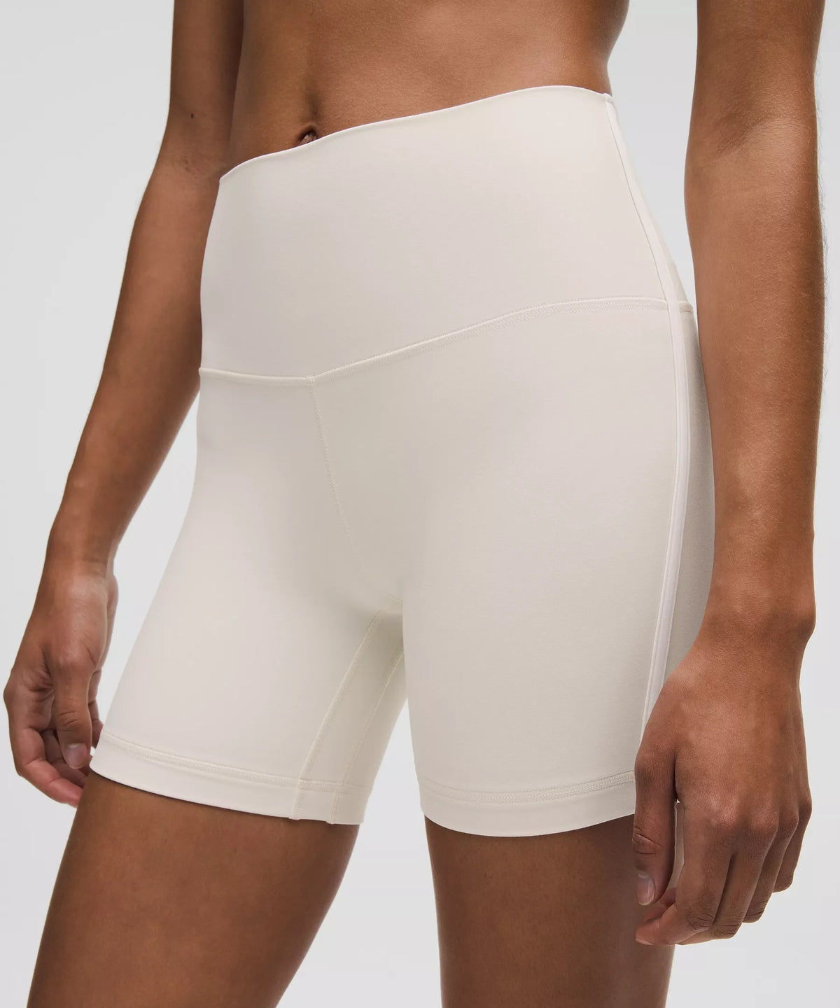 Short de tiro alto a rayas