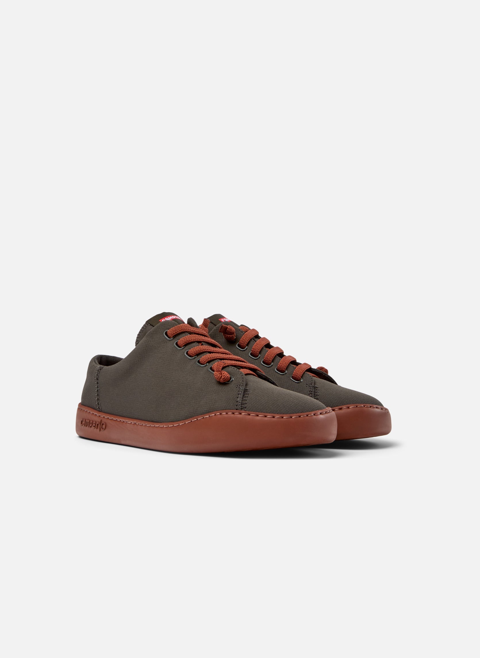 Tenis de hombre