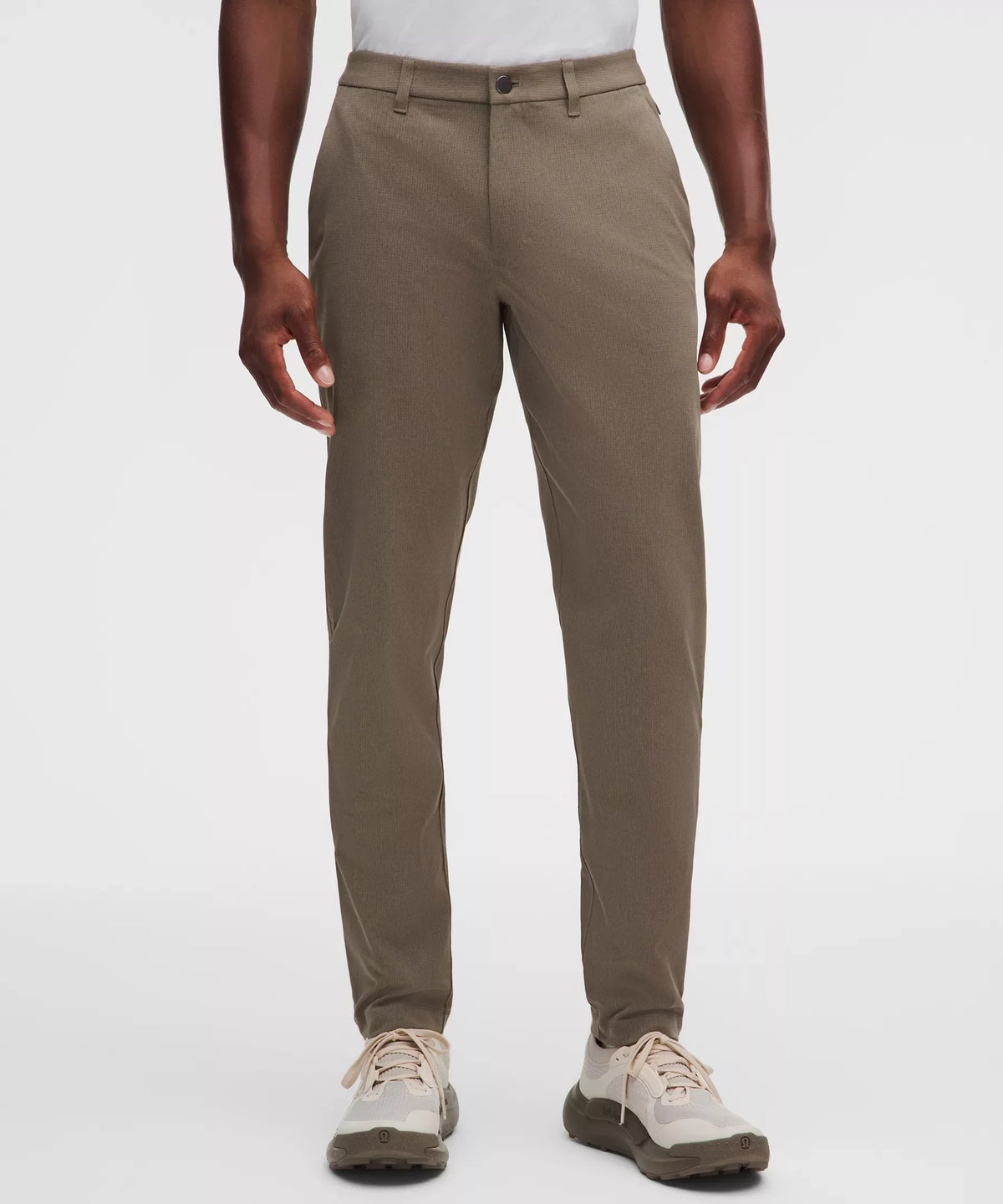 Pantalón de corte ajustado