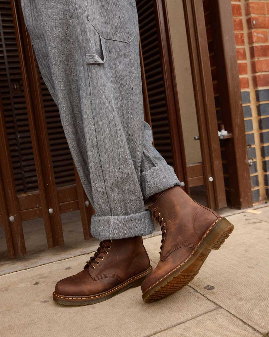 Botas de cuero con cordones