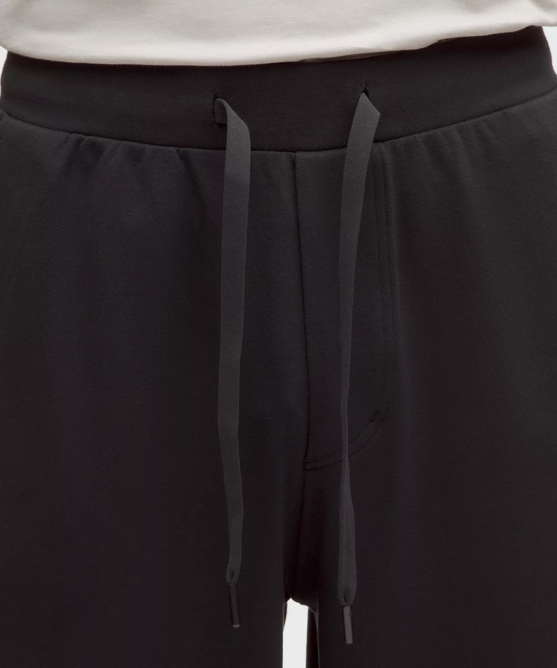 Pantalón deportivo de corte amplio