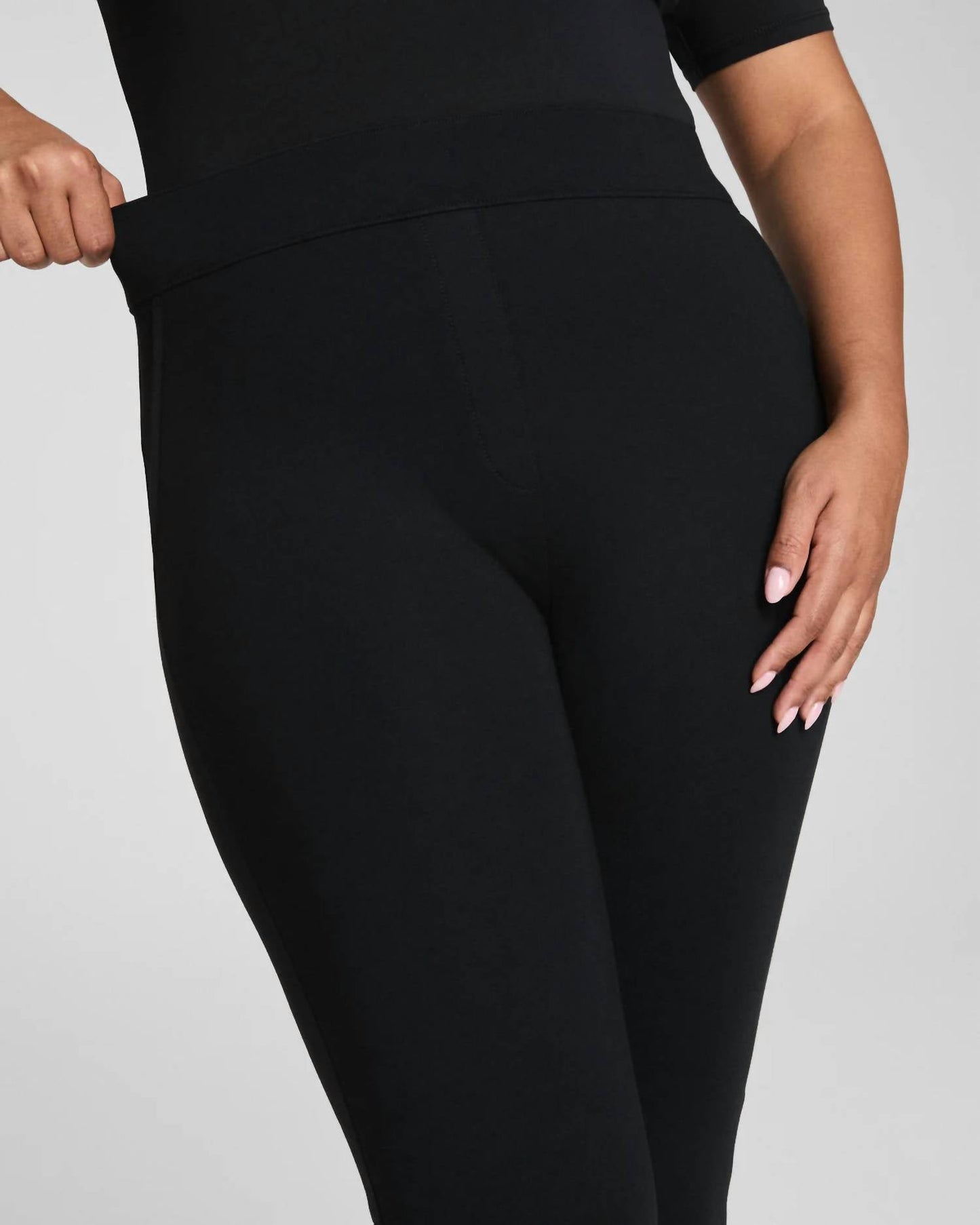Pantalón color negro