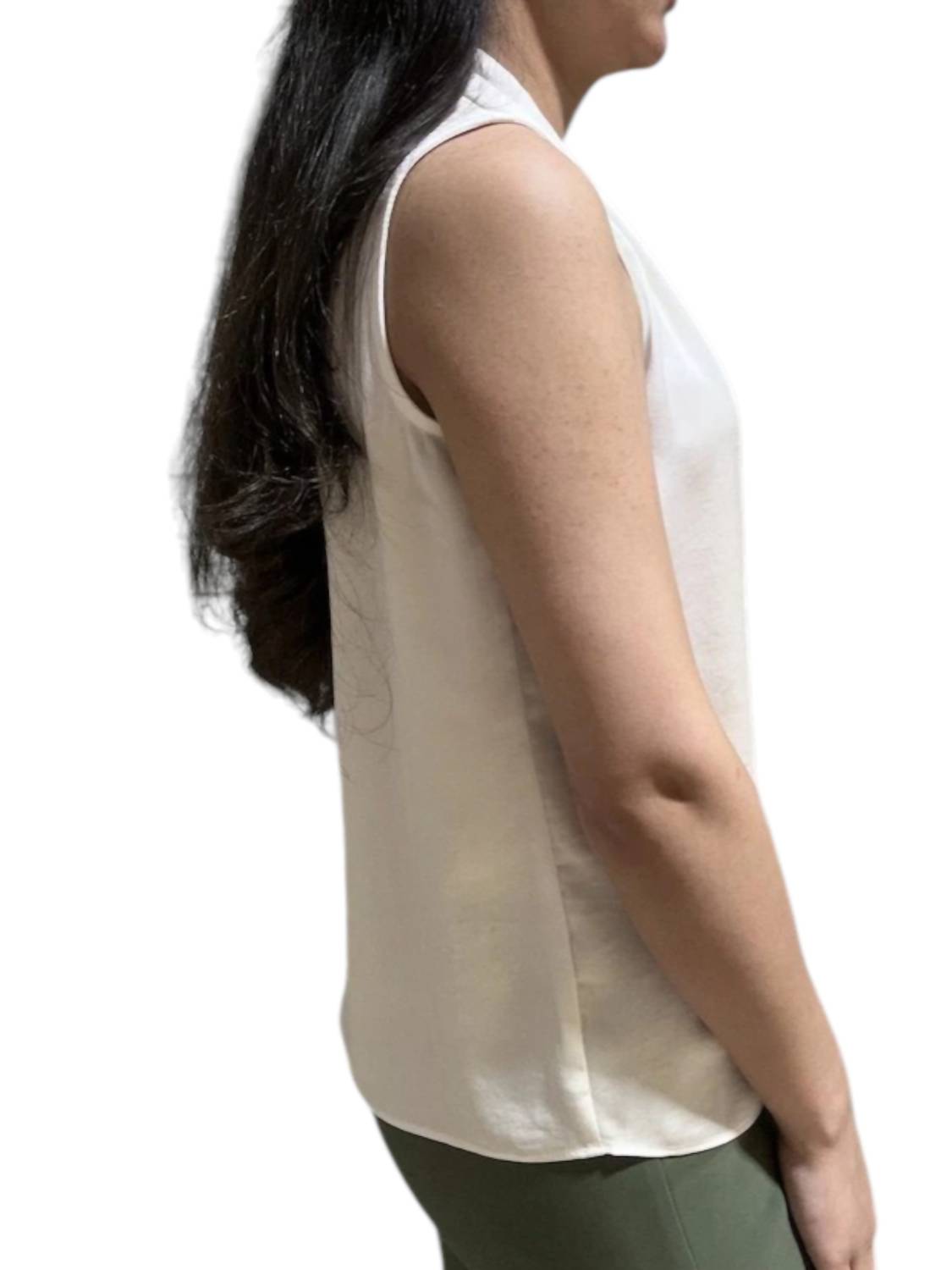 Suéter sin mangas con cuello en V color blanco