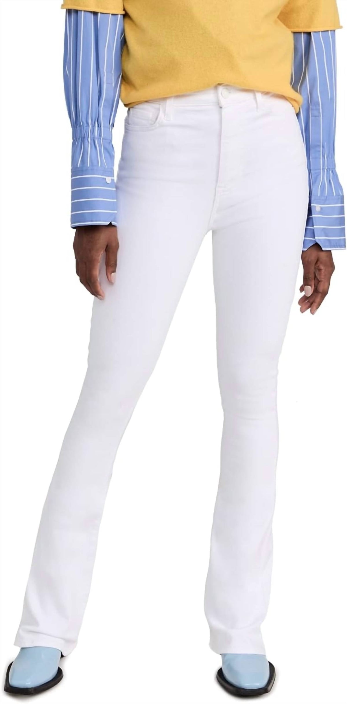 Jean de corte ajustado de tiro alto color blanco