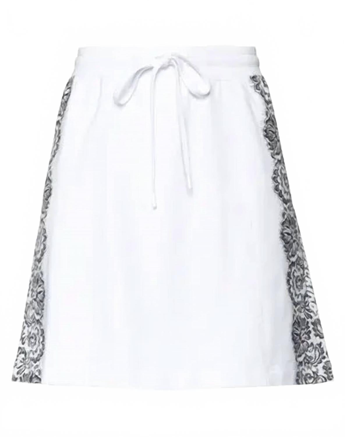 Falda corta con estampado color blanco