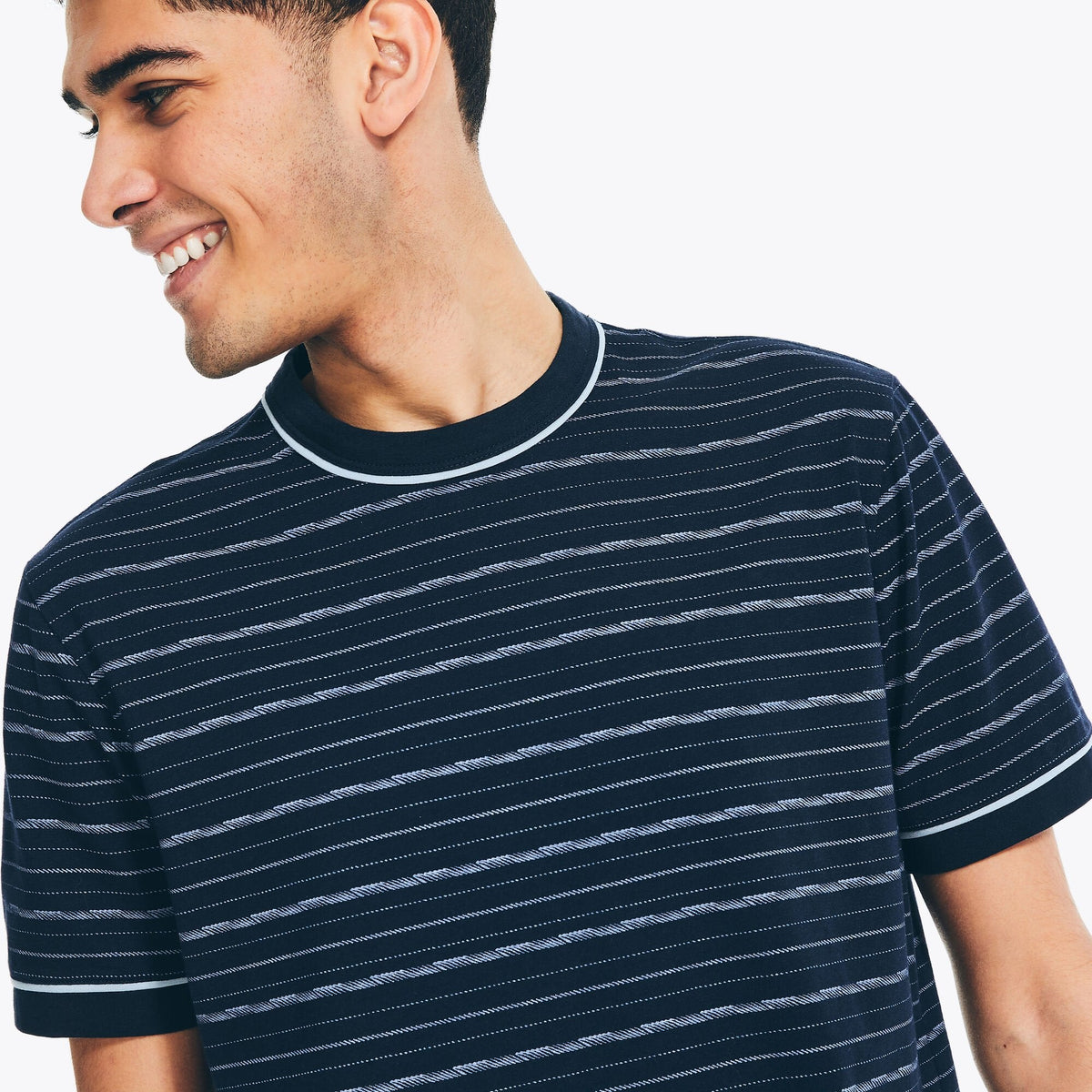 Camiseta de hombre a rayas