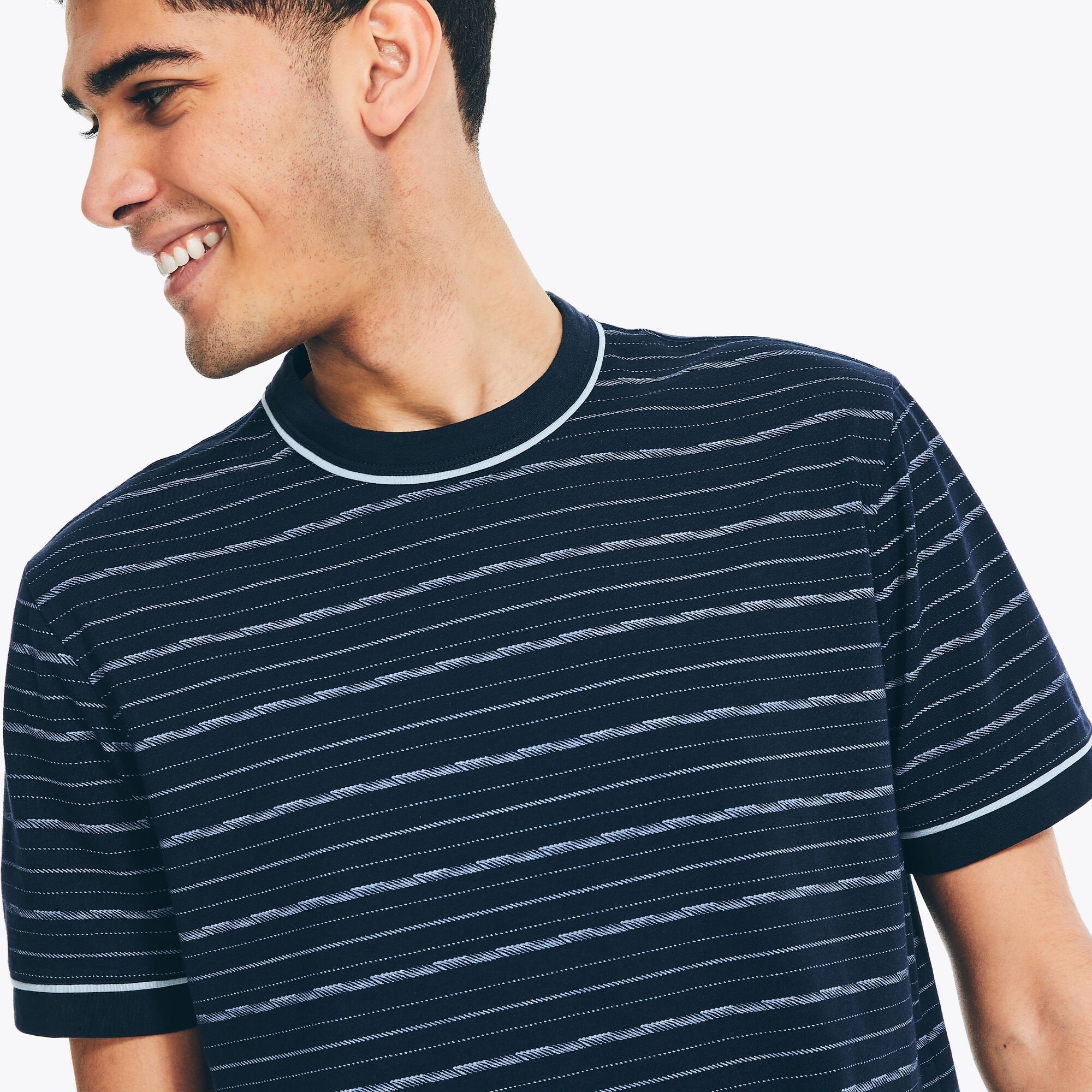Camiseta de hombre a rayas