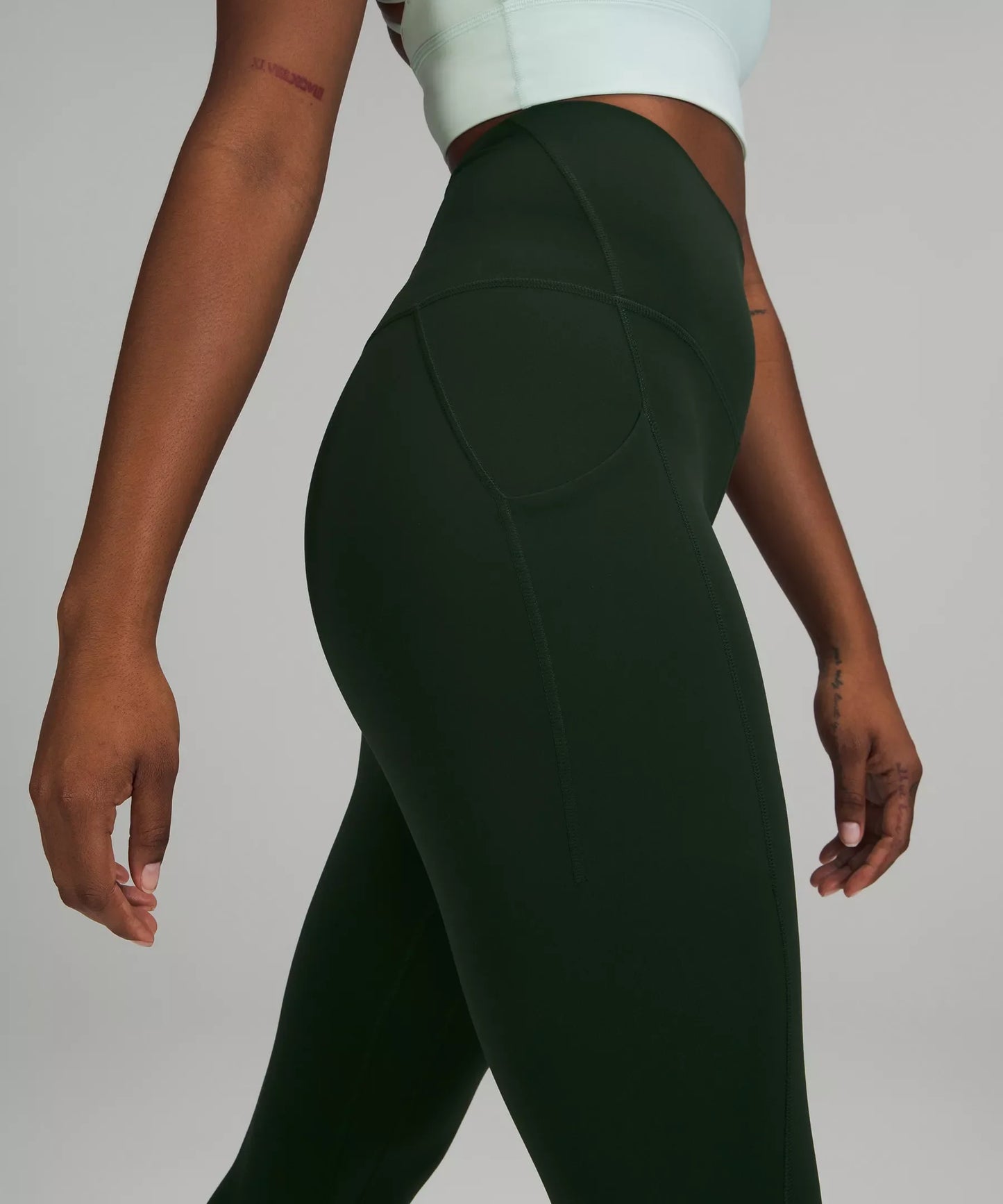 Pantalón de tiro alto