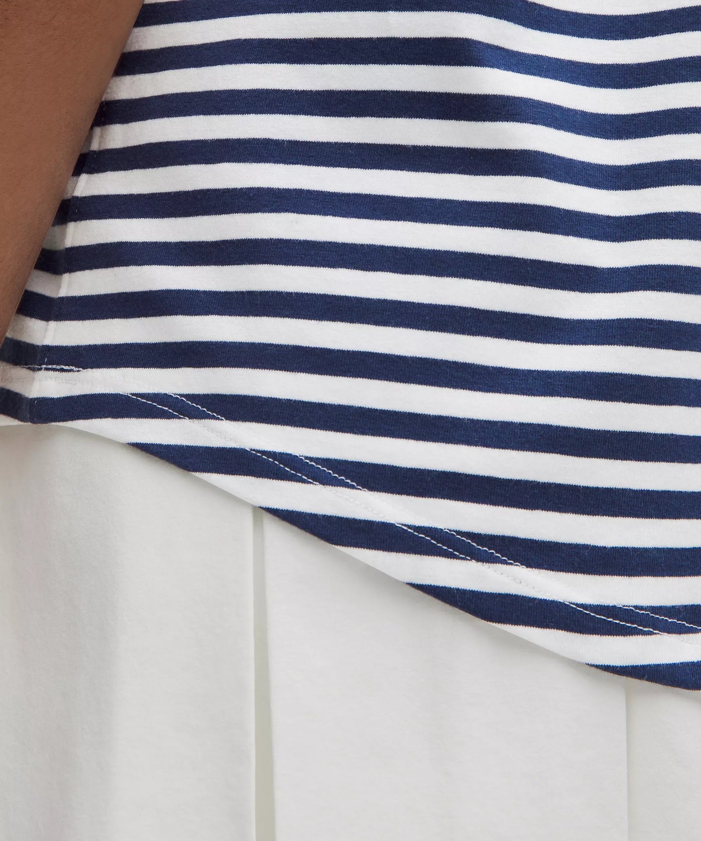 Camiseta con cuello redondo