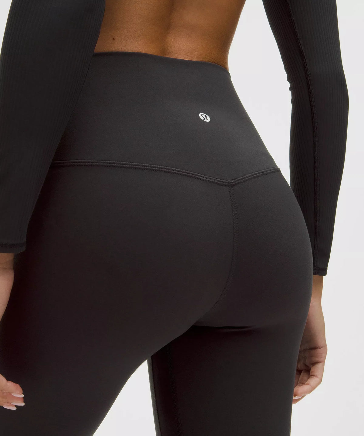 Pantalón de tiro alto
