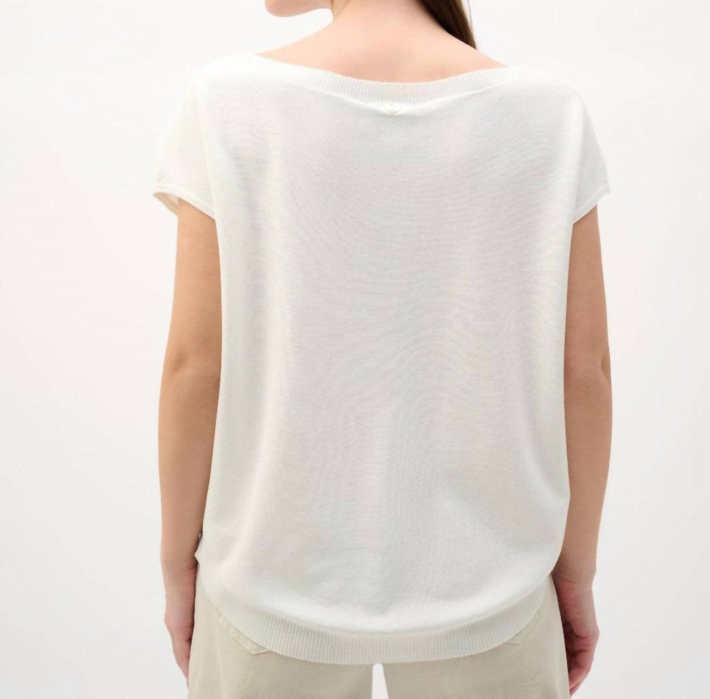 Top de mujer con bordado