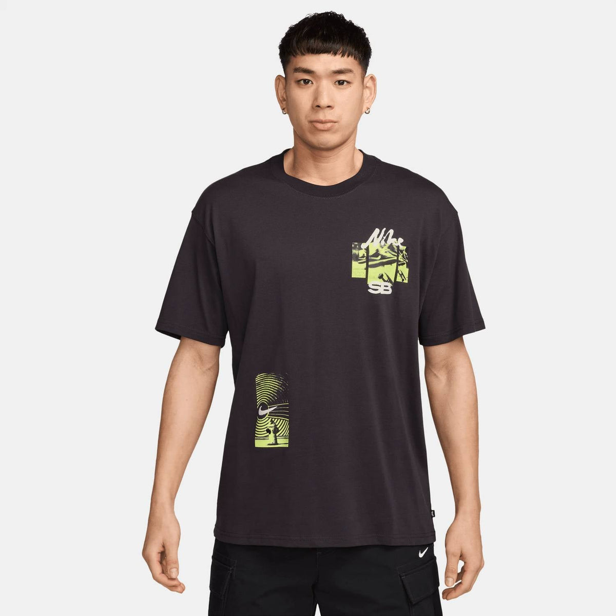 Camiseta color negro