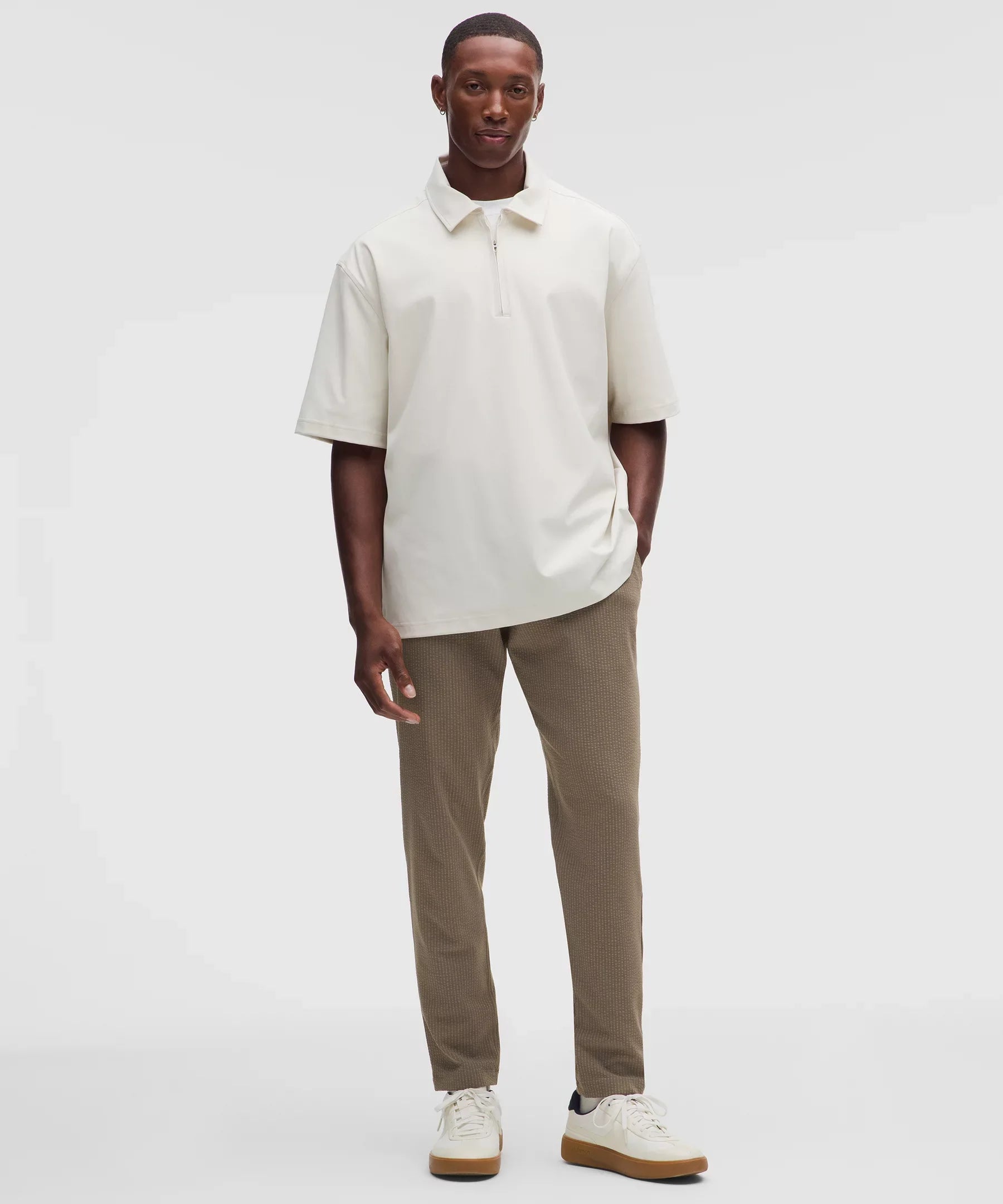 Pantalón de corte ajustado