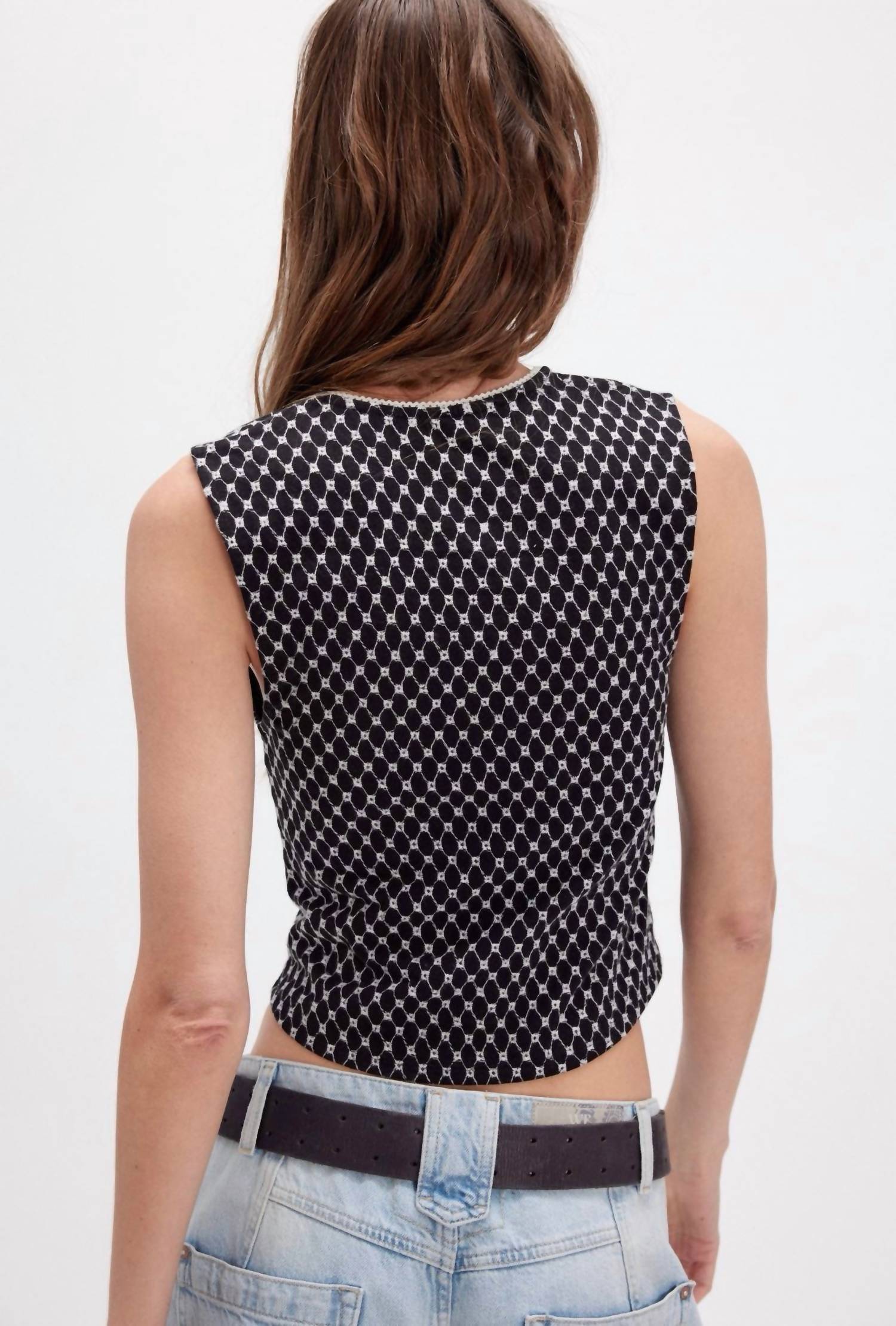 Top color negro