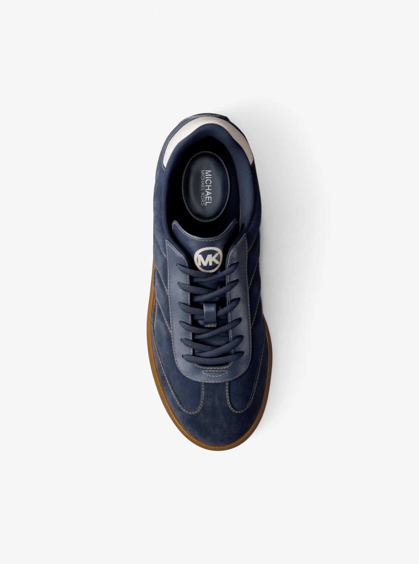 Tenis de gamuza