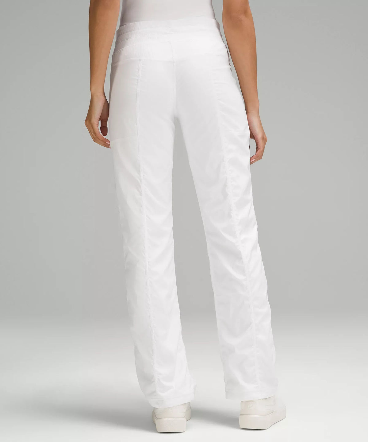 Pantalón de tiro medio