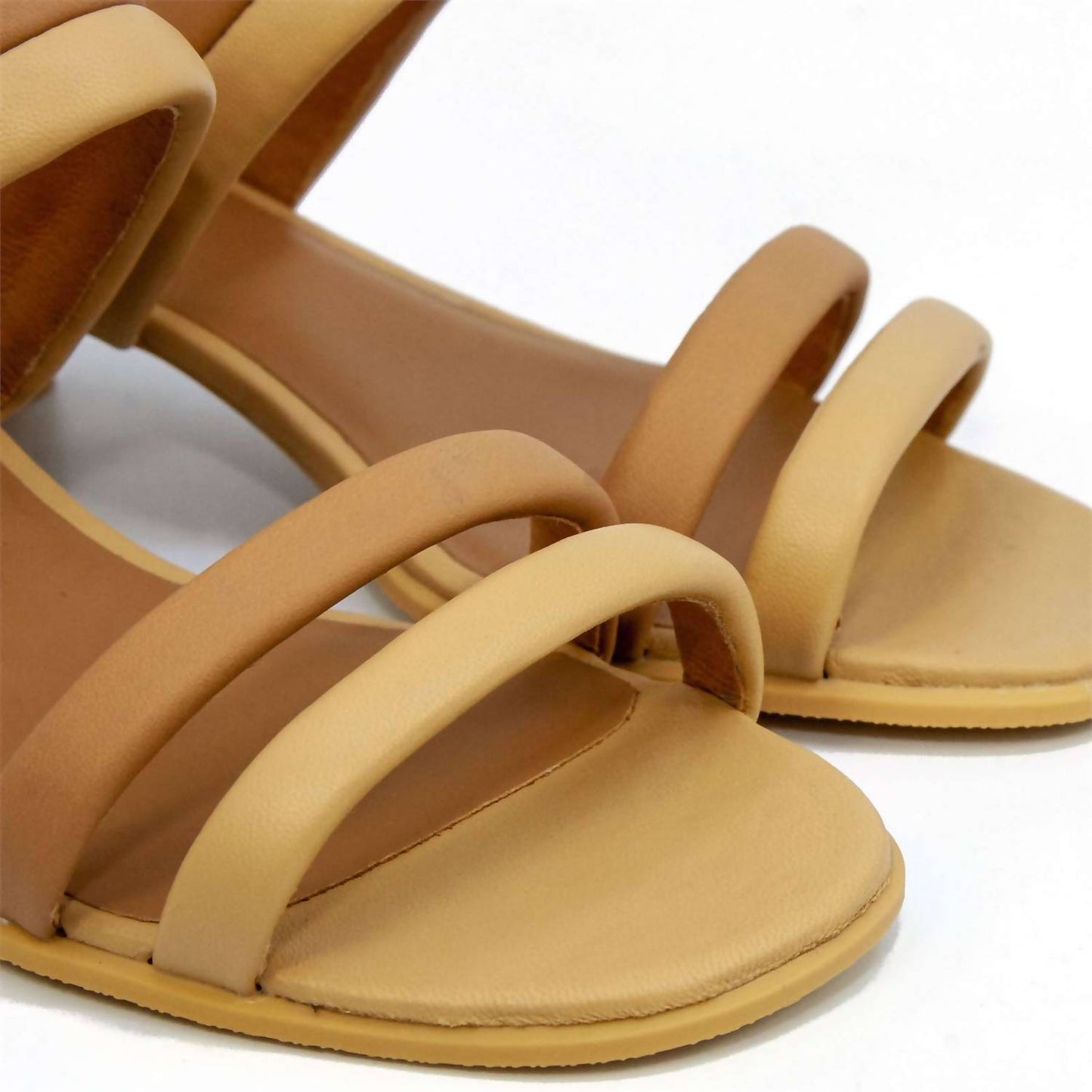 Sandalias de mujer color nude
