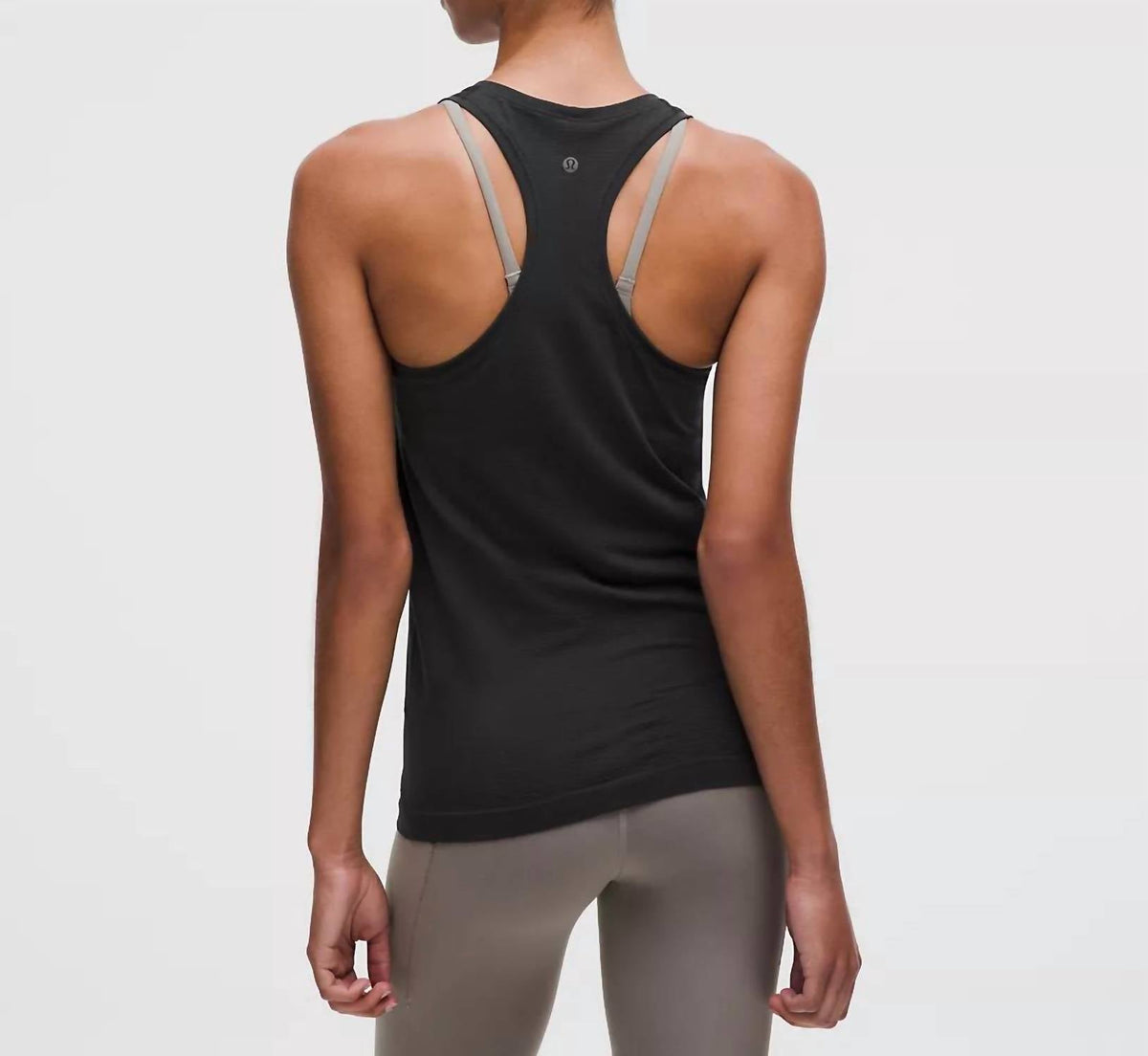 Camiseta sin mangas color negro