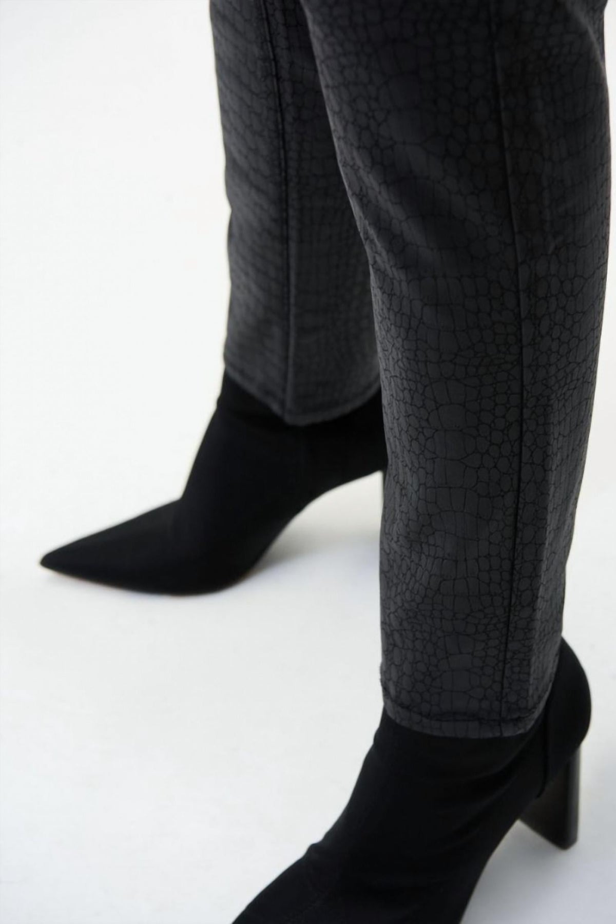 Pantalón color negro