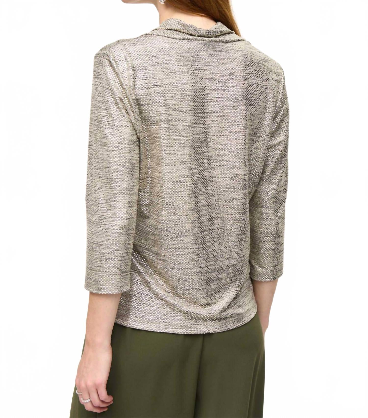 Top color beige y dorado