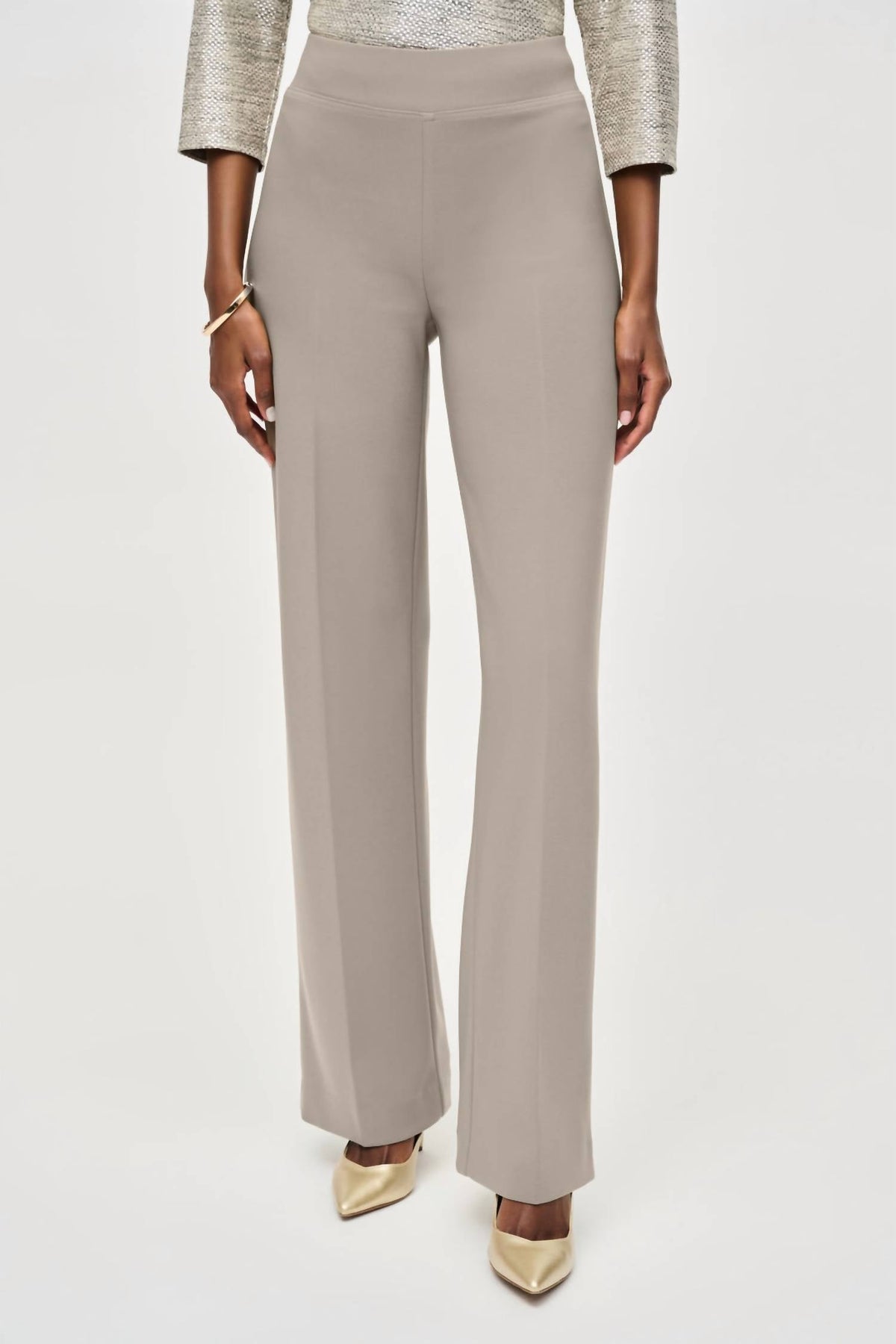 Pantalón de pierna ancha color gris