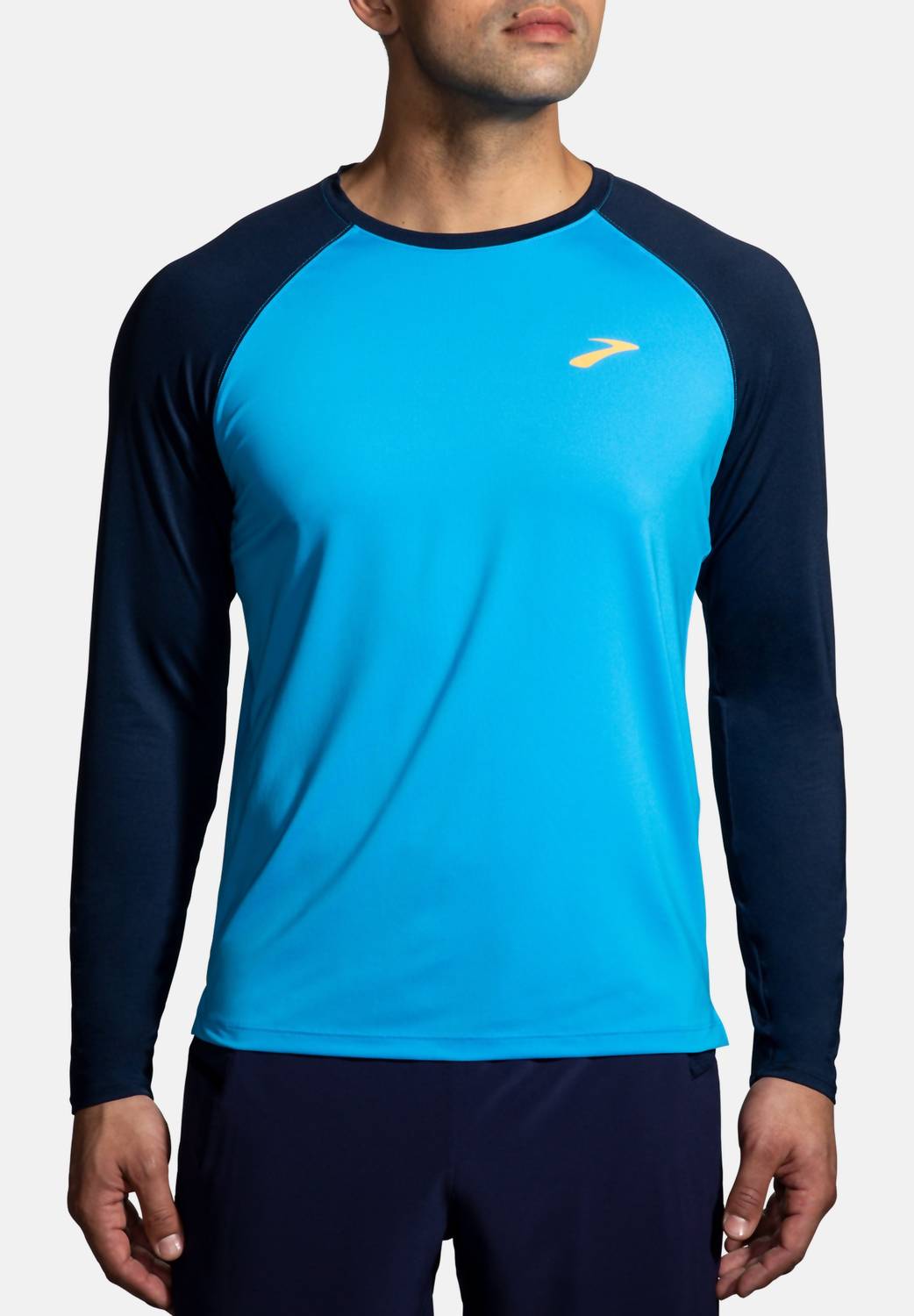 Top de manga larga color azul marino