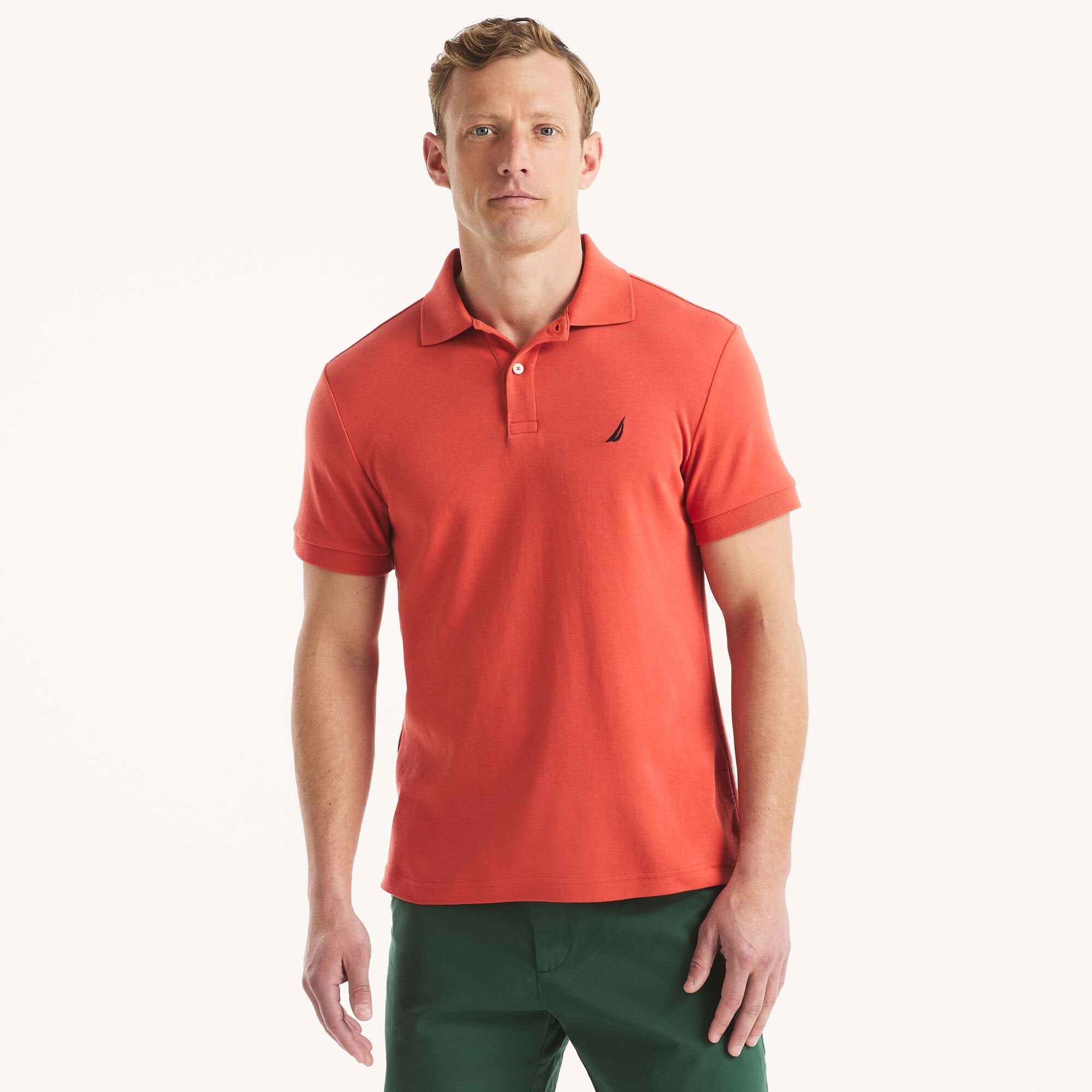 Polo de hombre de corte ajustado