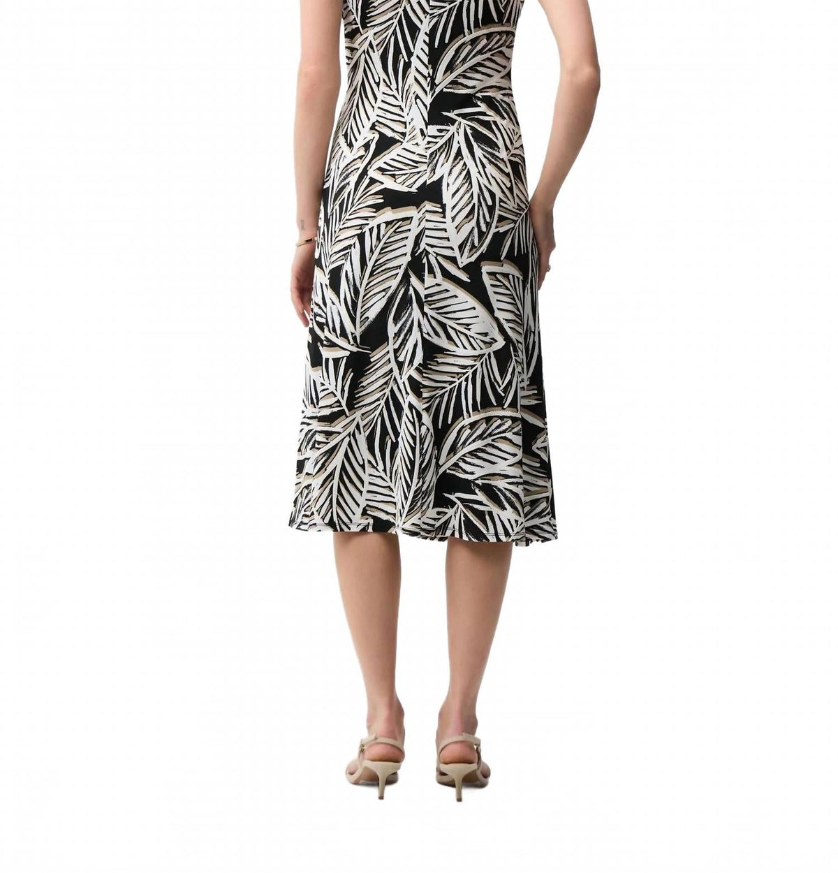 Vestido midi color negro