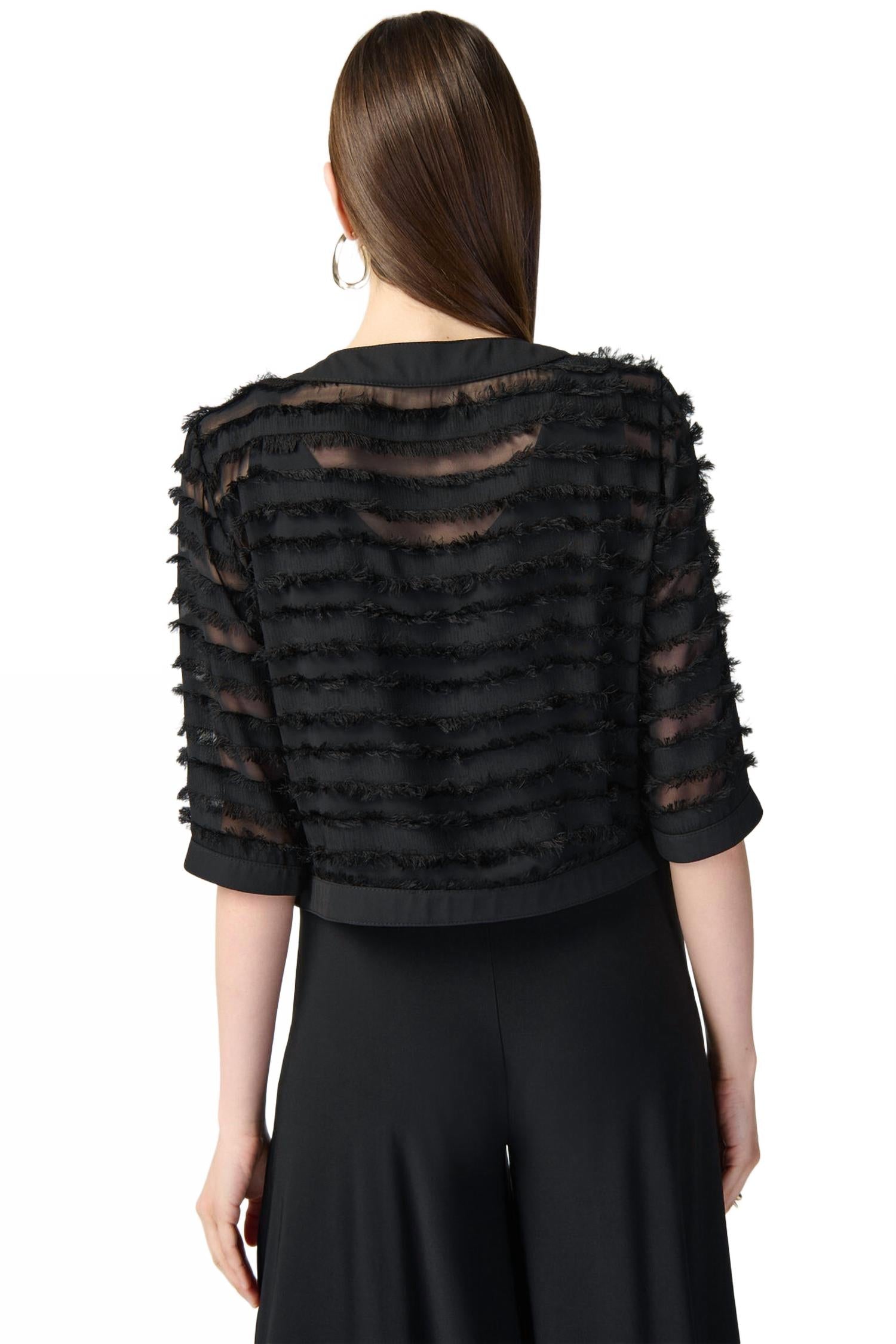 Chaqueta color negro