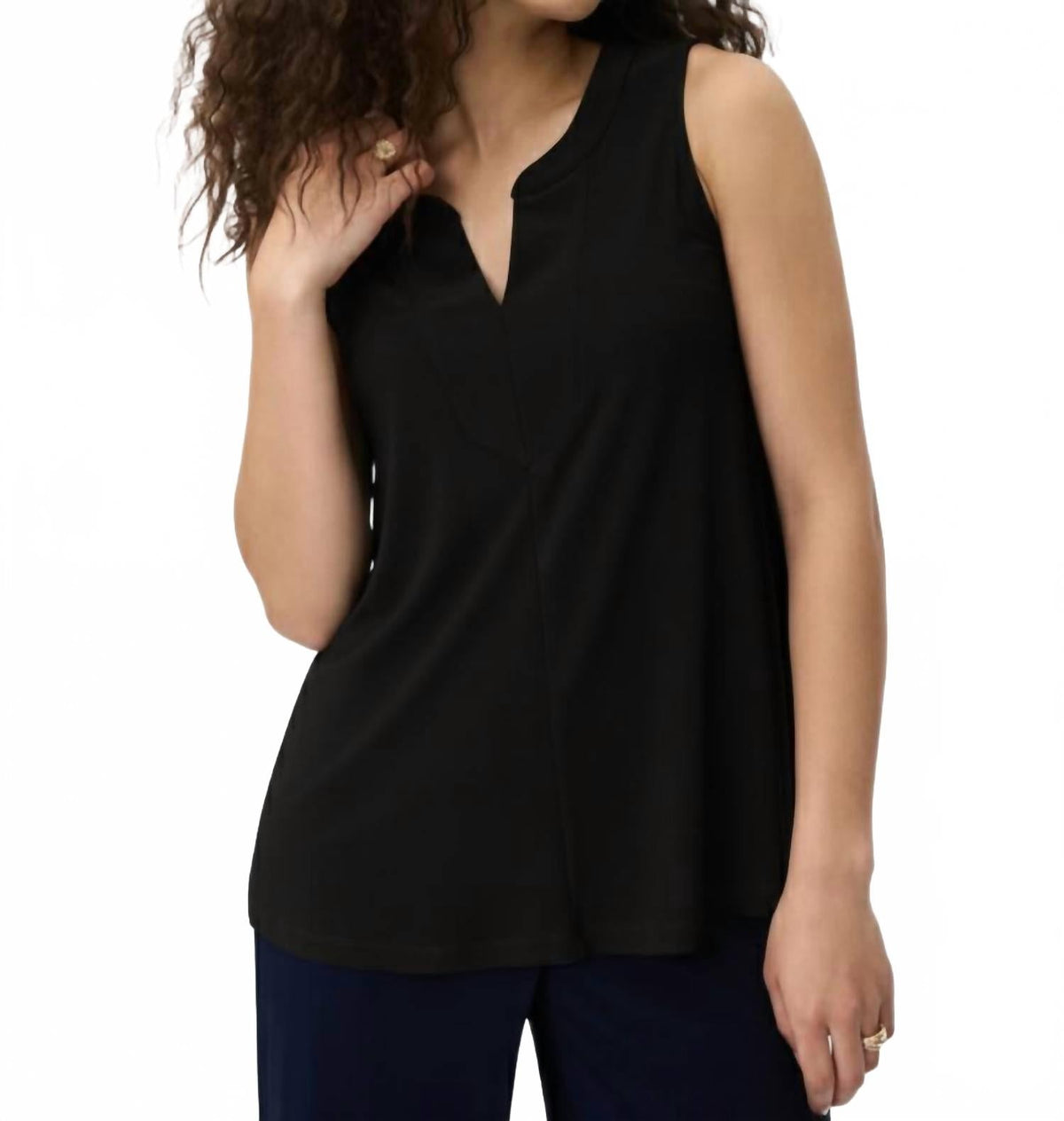 Camiseta sin mangas color negro