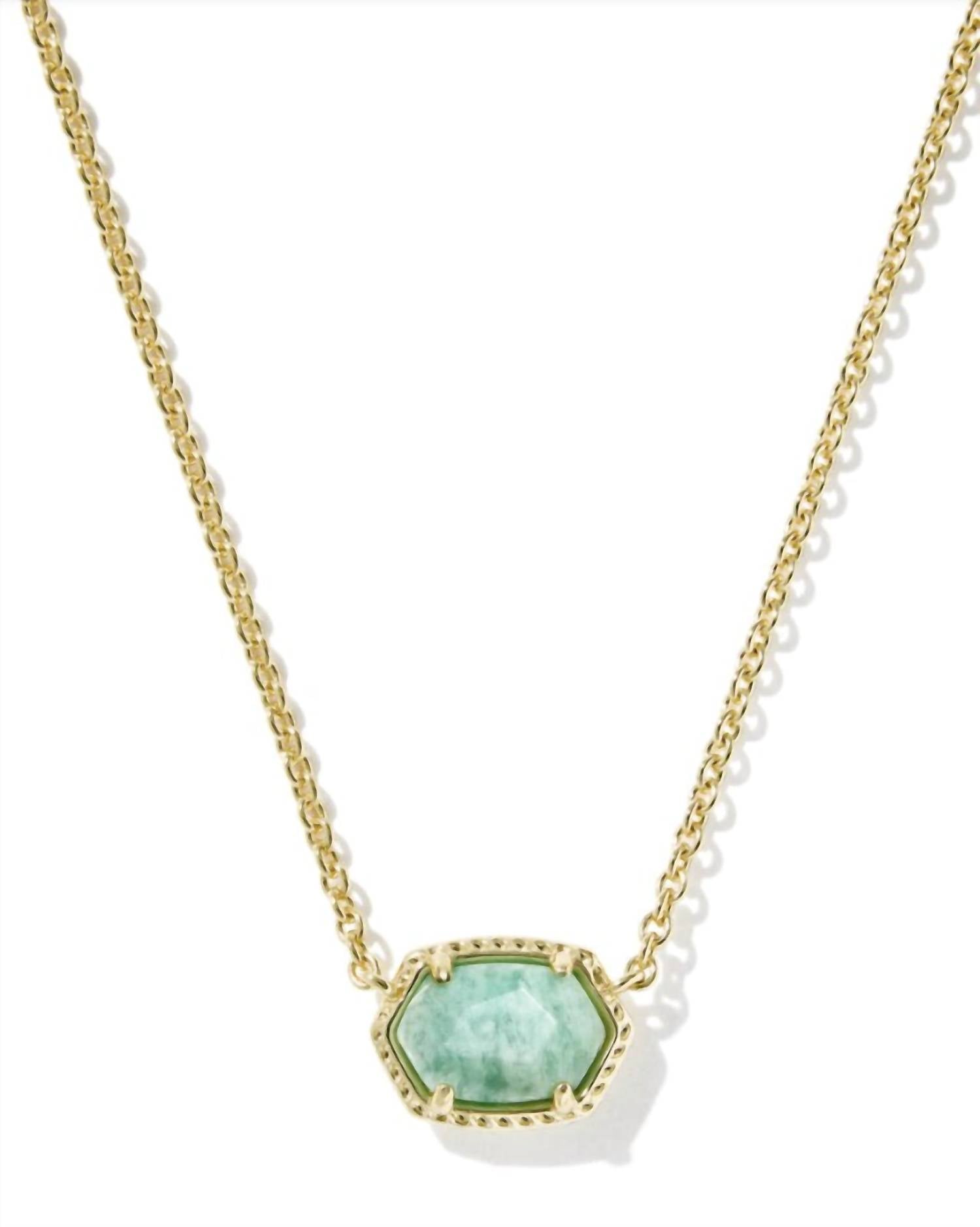 Collar de mujer color dorado
