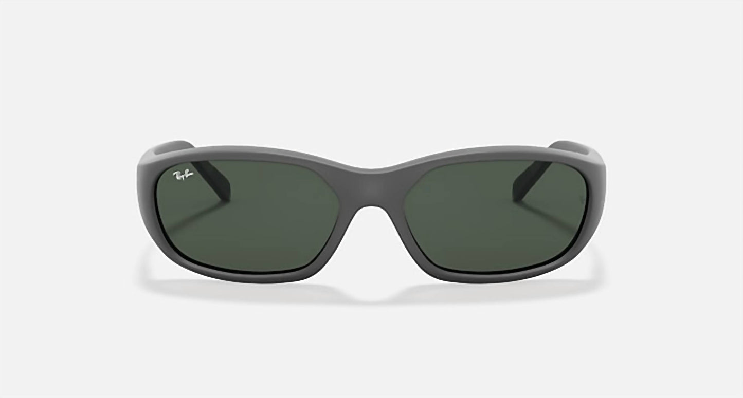 Gafas de sol de mujer color negro y verde