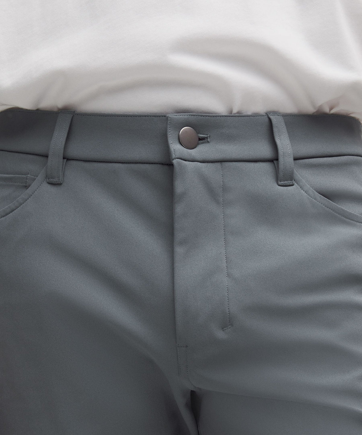 Pantalón de corte ajustado