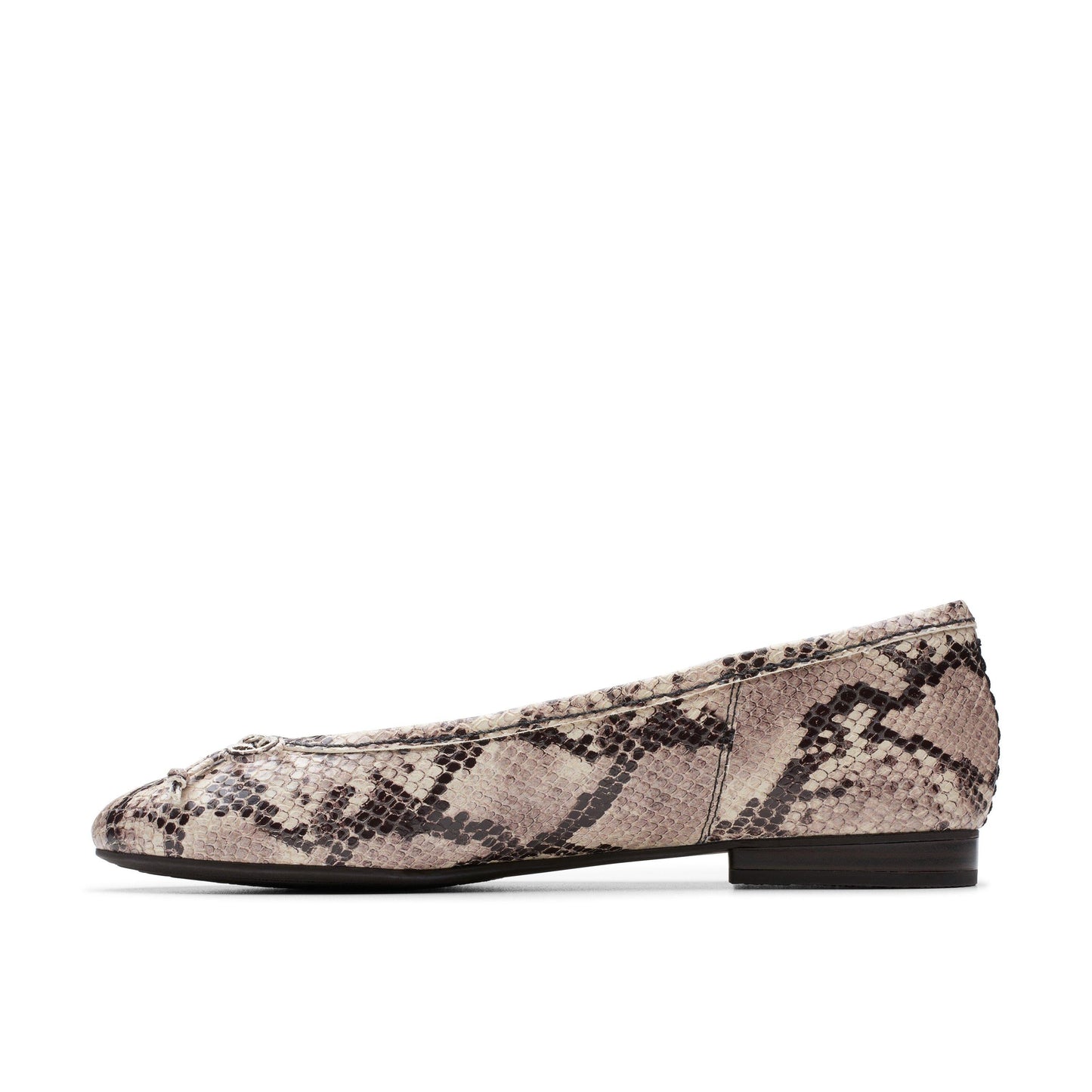 Calzado de cuero color beige