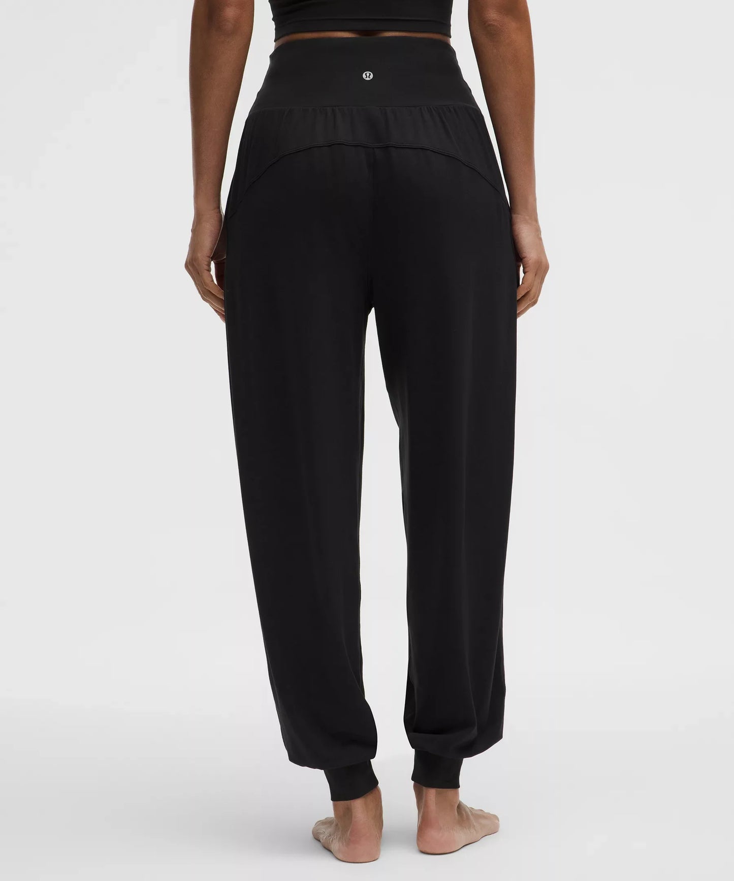 Pantalón deportivo de corte amplio de tiro alto