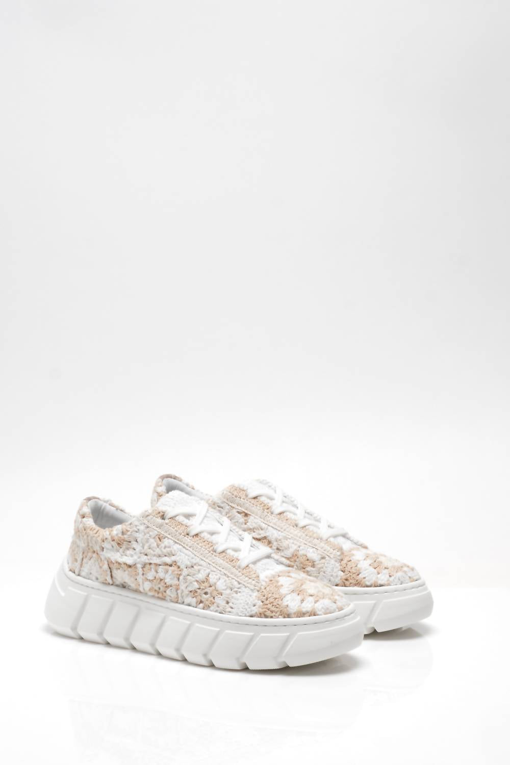 Tenis de mujer color crema