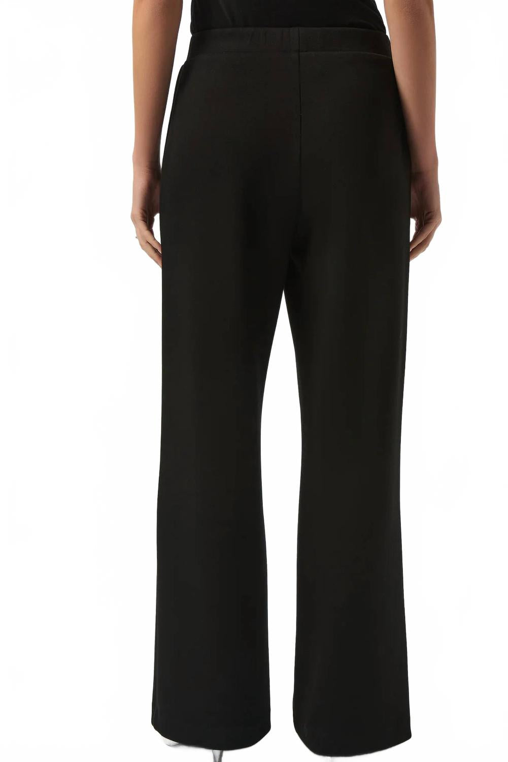 Pantalón de pierna ancha color negro