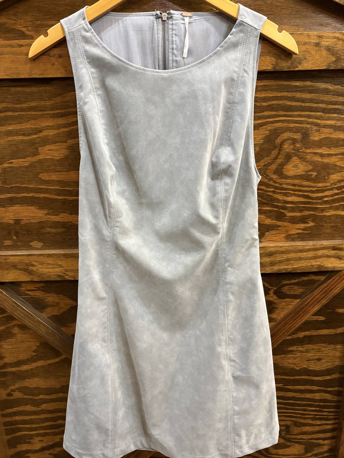 Vestido de gamuza corto