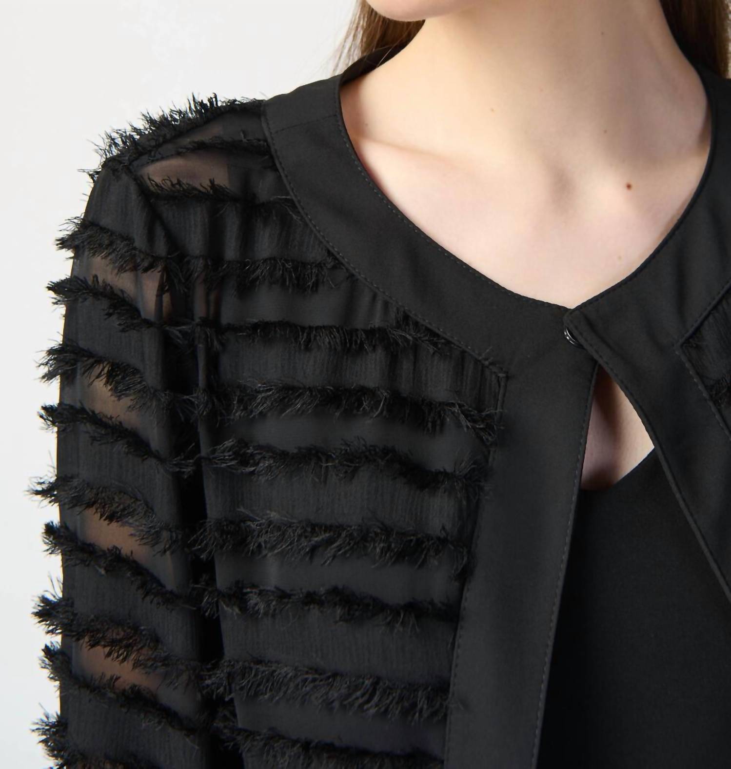 Chaqueta color negro