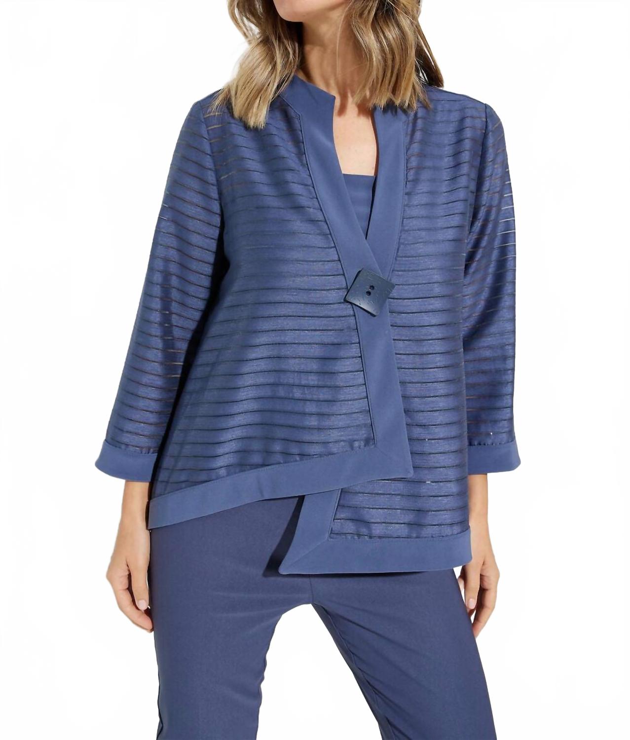 Chaqueta a rayas color azul