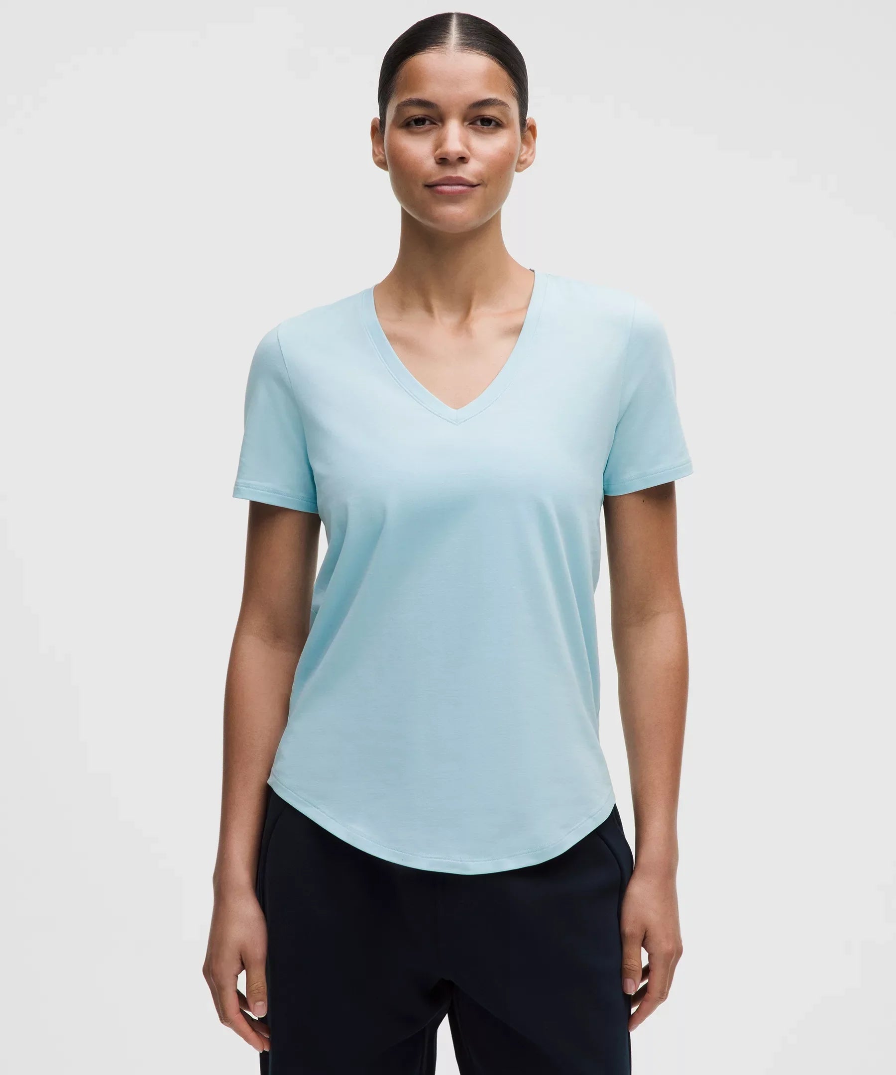 Camiseta con cuello en V