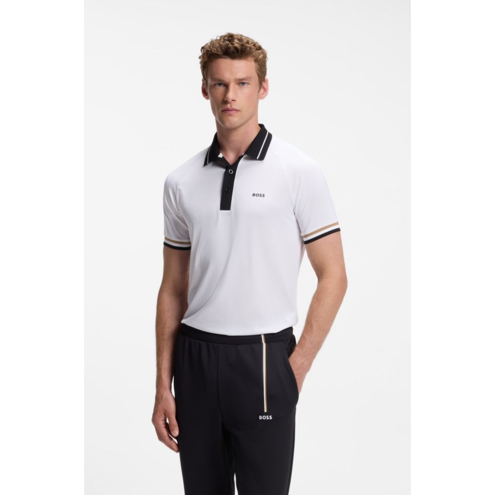 Polo de corte ajustado